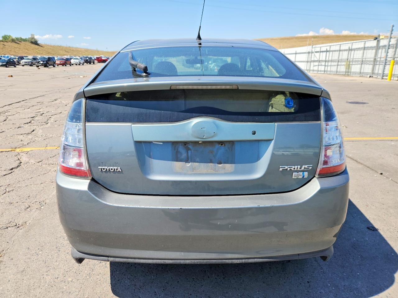 2005 Toyota Prius Base Charcoal vin: JTDKB20U853109913