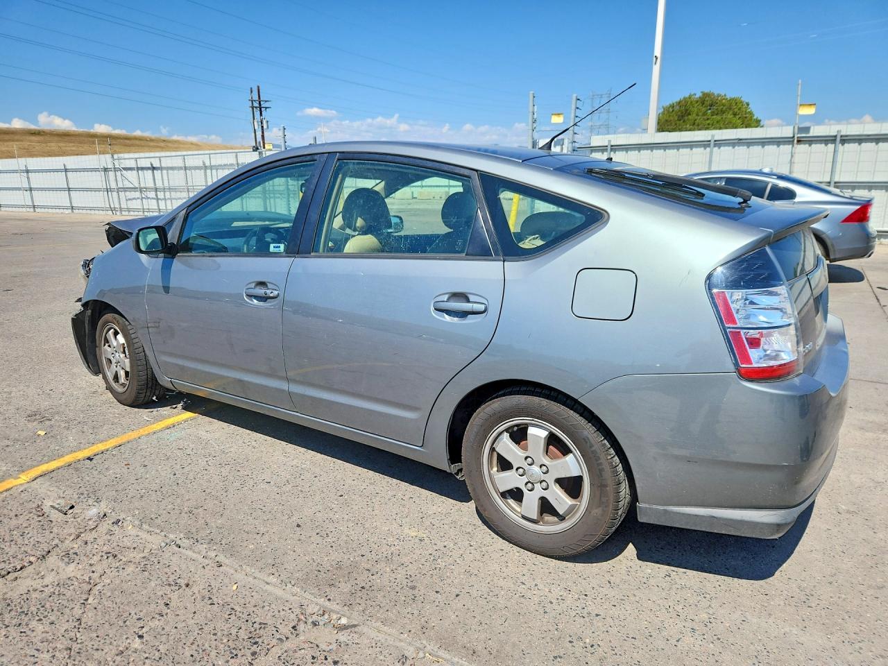 2005 Toyota Prius Base Charcoal vin: JTDKB20U853109913