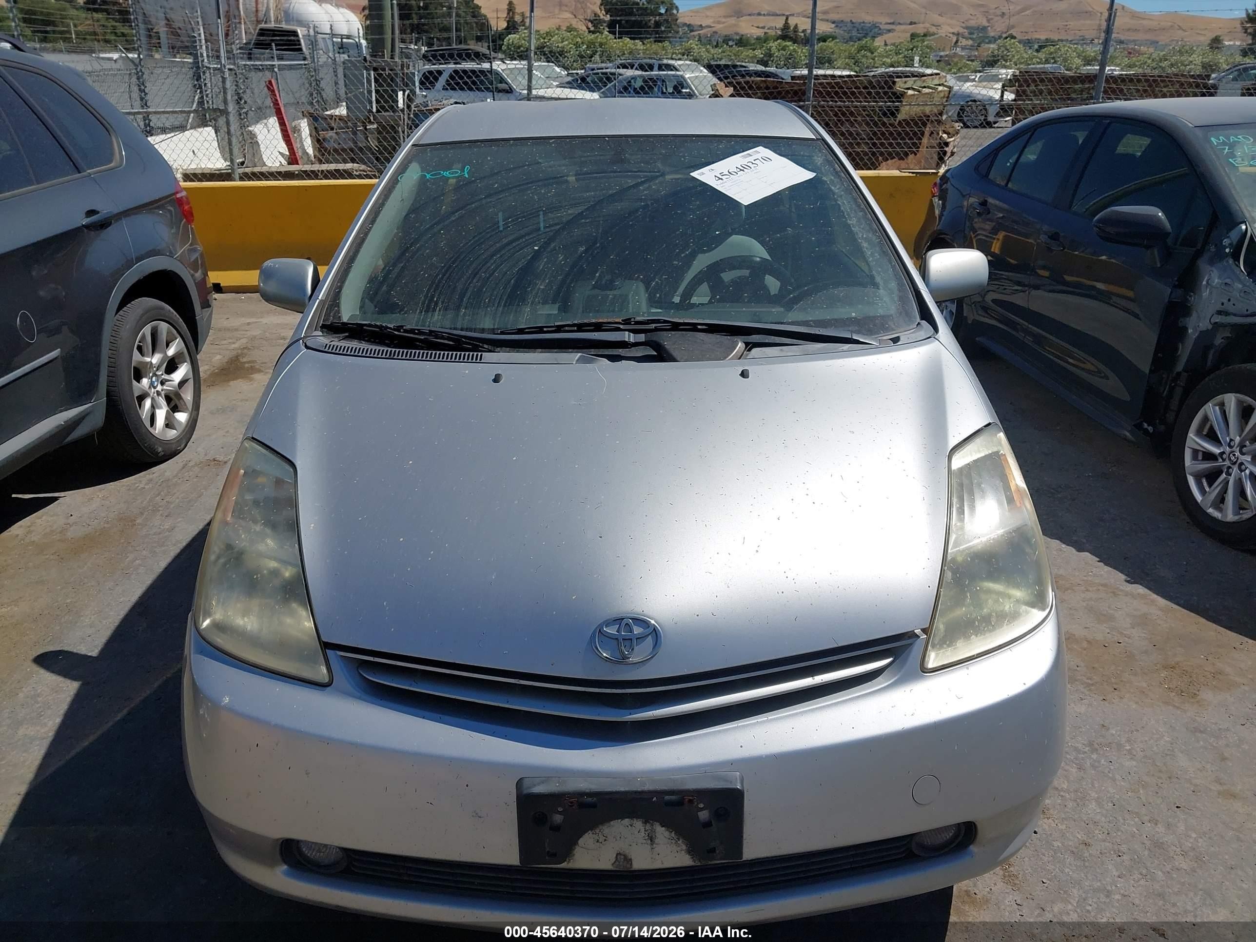 2005 Toyota Prius   Silver vin: JTDKB20U857027978