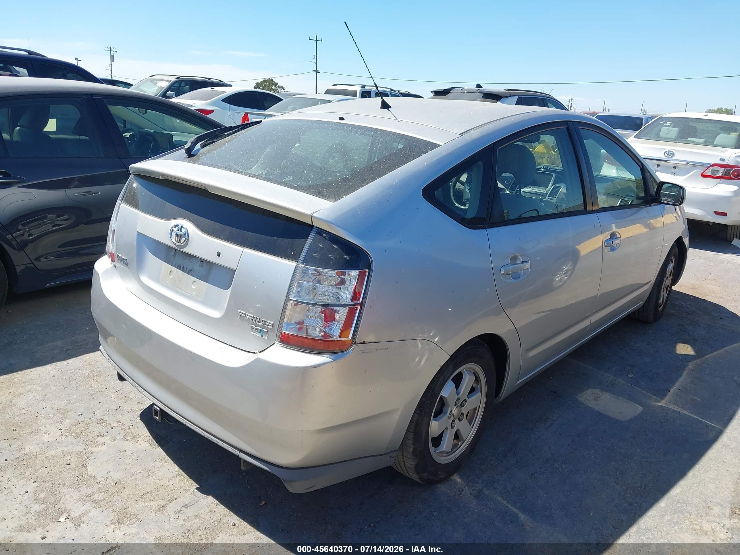 2005 Toyota Prius   Silver vin: JTDKB20U857027978