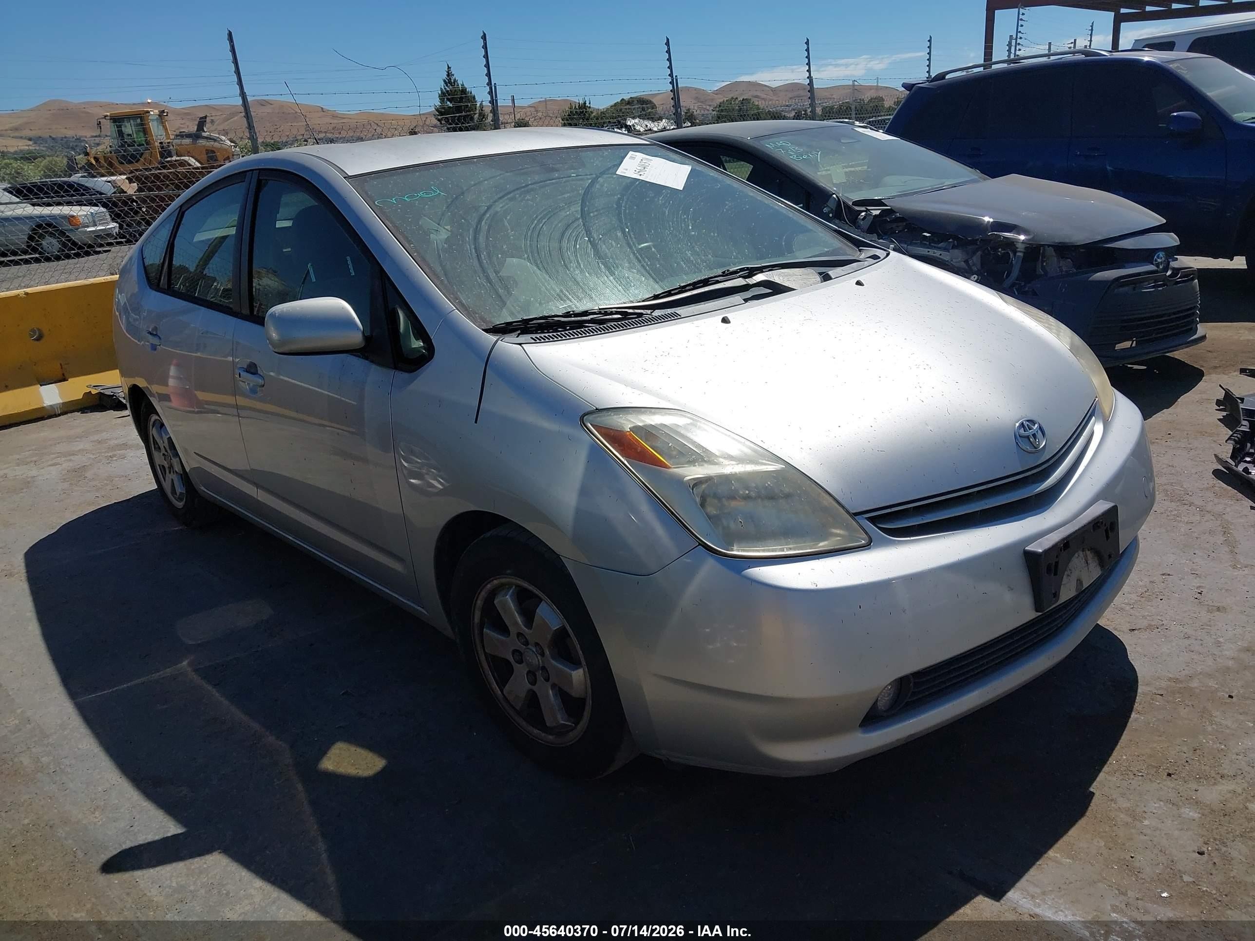 2005 Toyota Prius   Silver vin: JTDKB20U857027978