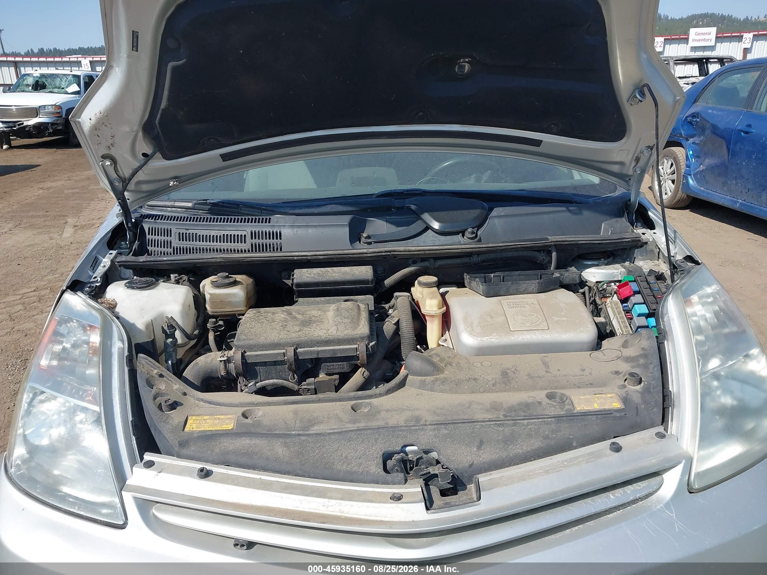 2005 Toyota Prius   Silver vin: JTDKB20U857031321