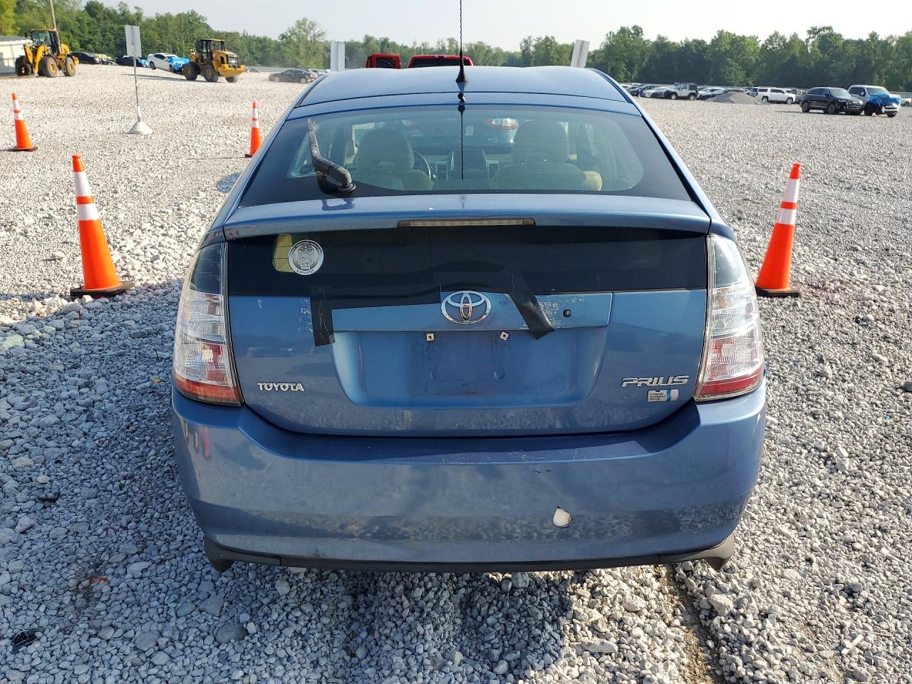 2005 Toyota Prius Base Blue vin: JTDKB20U857034168