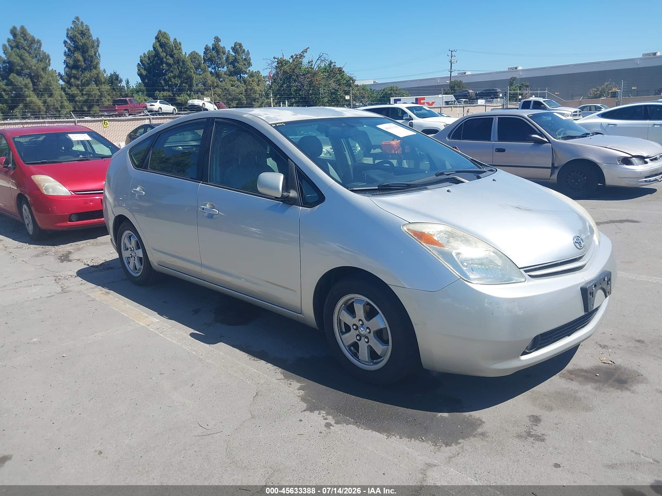 2005 Toyota Prius   Gray vin: JTDKB20U857037510