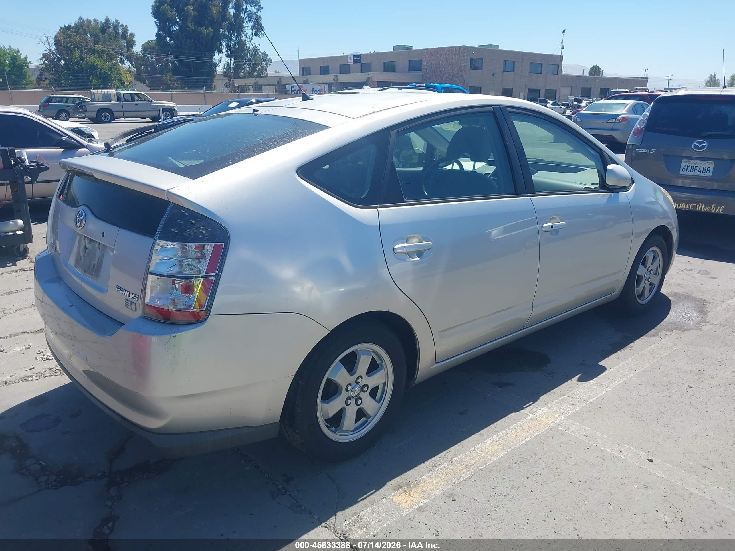2005 Toyota Prius   Gray vin: JTDKB20U857037510