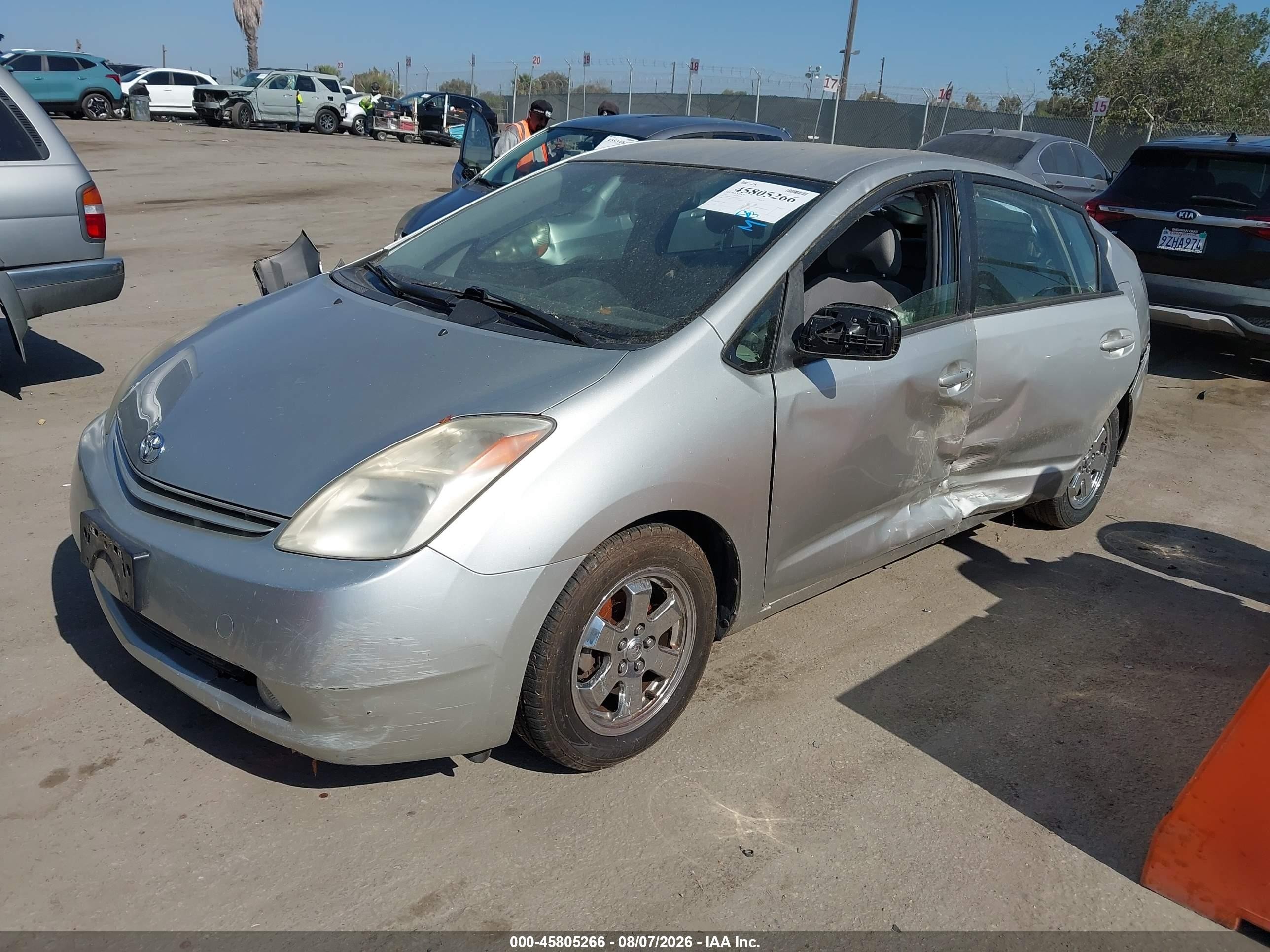 2005 Toyota Prius   Silver vin: JTDKB20U857056333