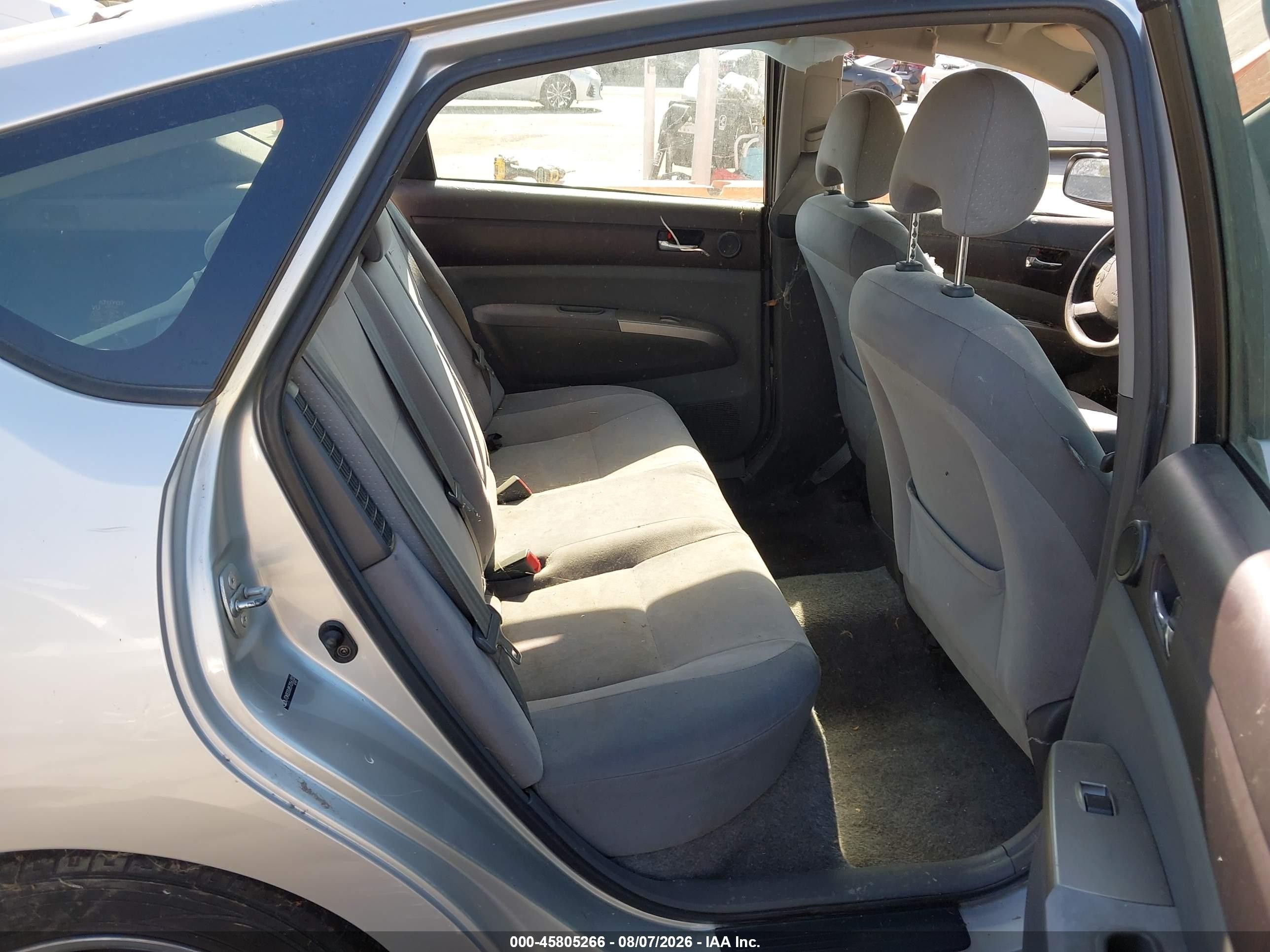 2005 Toyota Prius   Silver vin: JTDKB20U857056333