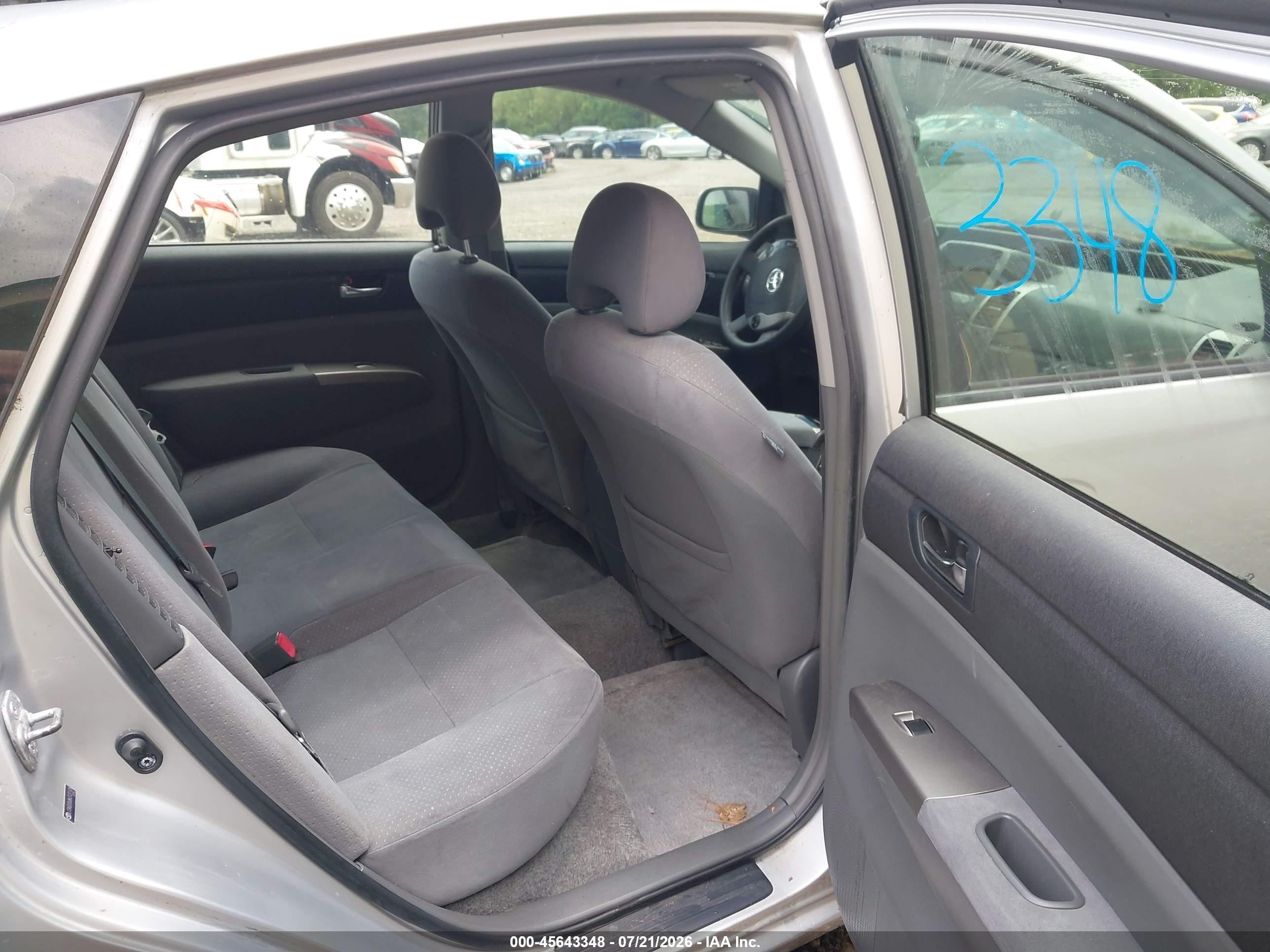 2006 Toyota Prius   Silver vin: JTDKB20U863131105