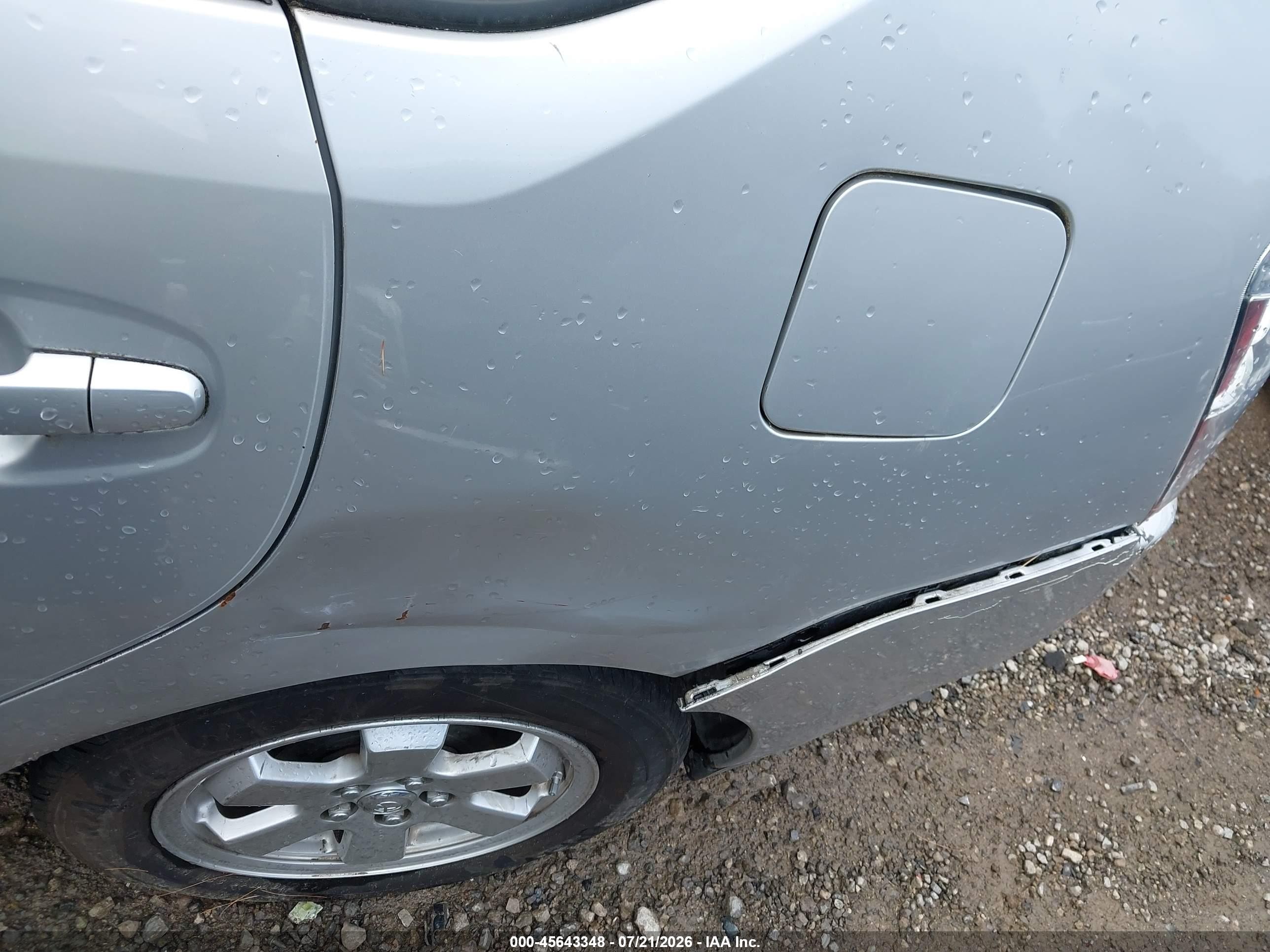 2006 Toyota Prius   Silver vin: JTDKB20U863131105