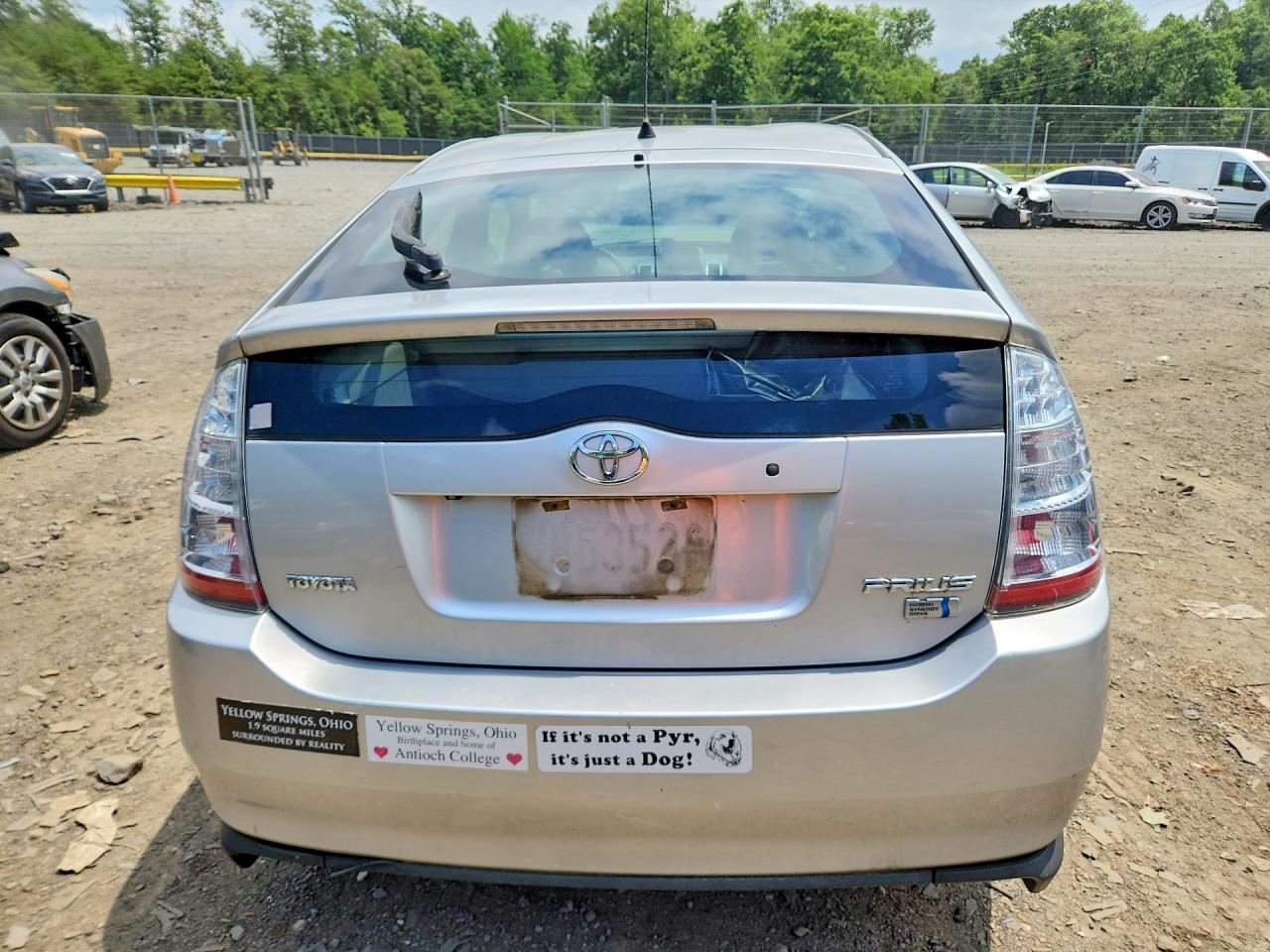 2006 Toyota Prius Base Silver vin: JTDKB20U863155372