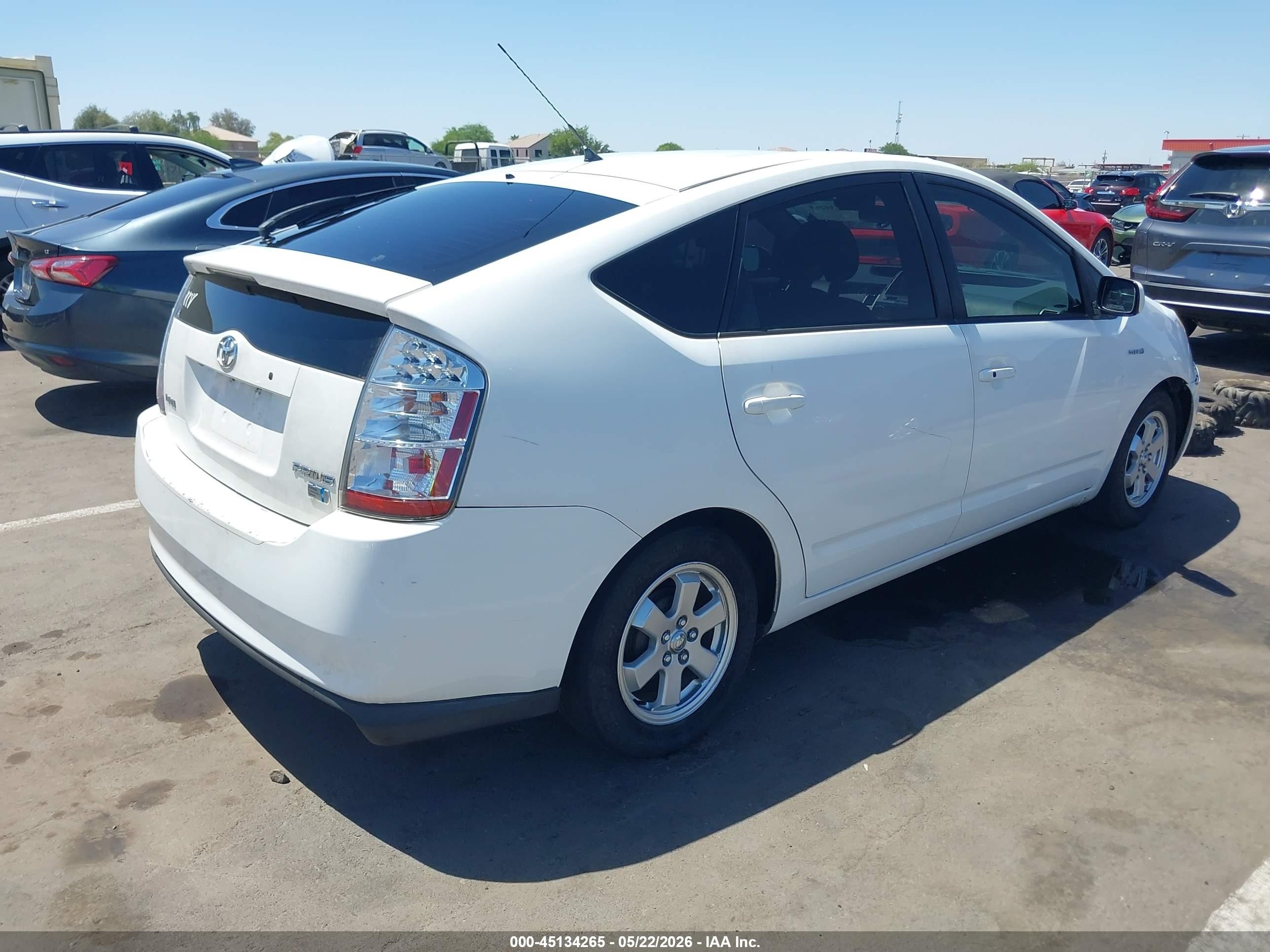 2006 Toyota Prius   White vin: JTDKB20U863175914