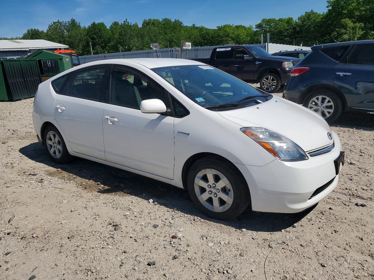 2006 Toyota Prius Base White vin: JTDKB20U863201864