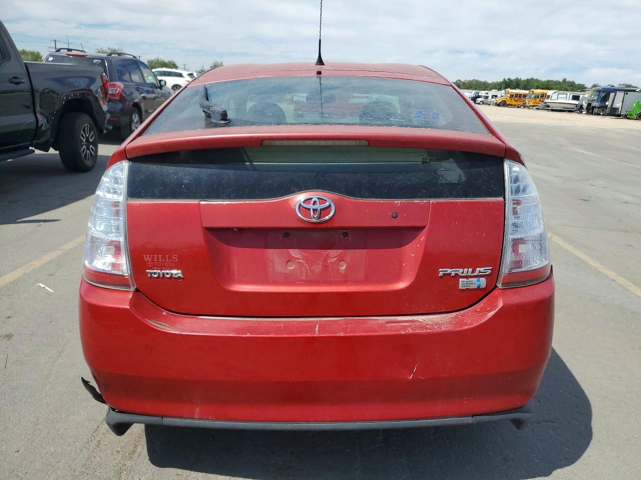 2006 Toyota Prius Base Red vin: JTDKB20U867063431