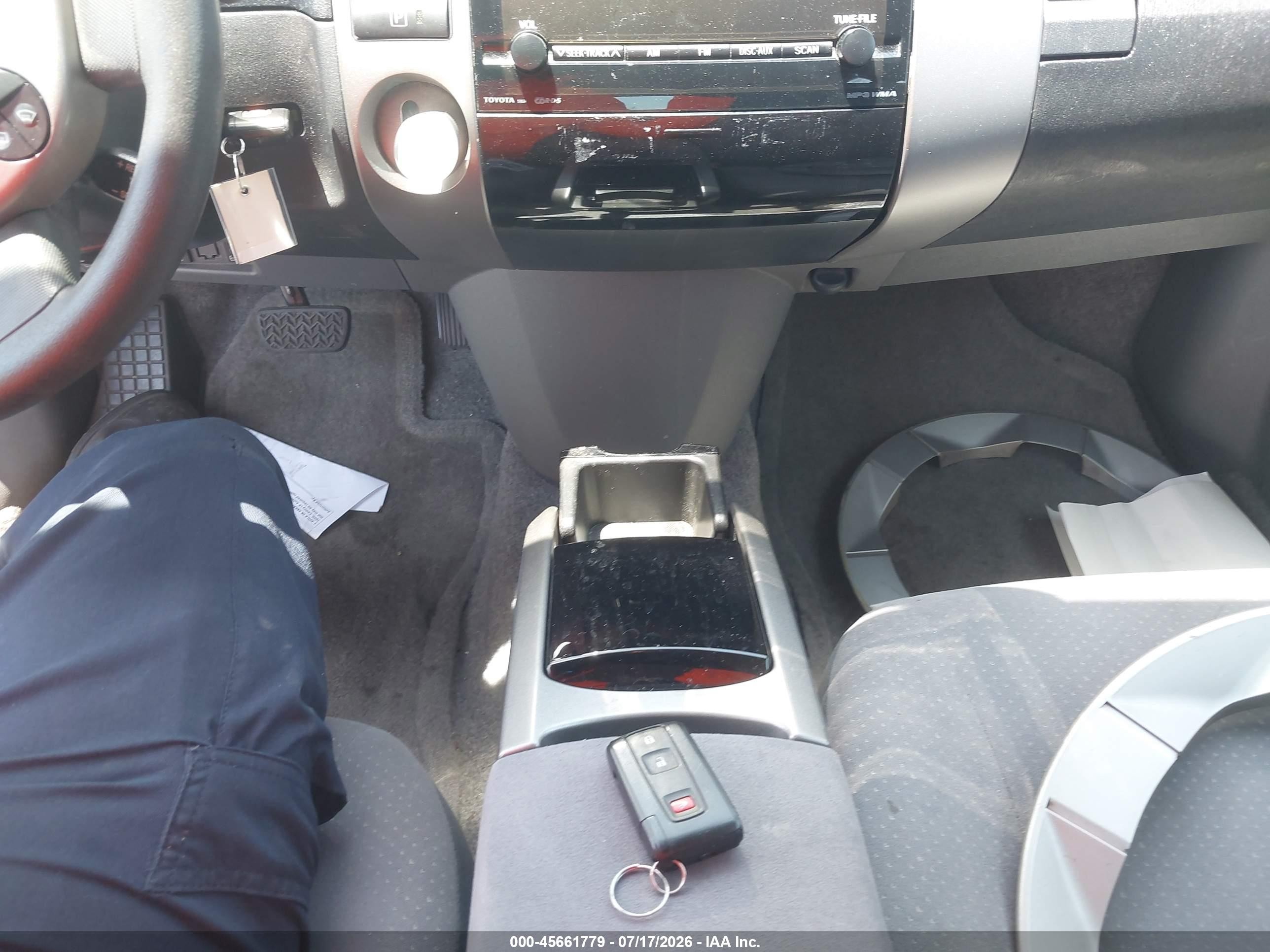 2006 Toyota Prius   Red vin: JTDKB20U867079449