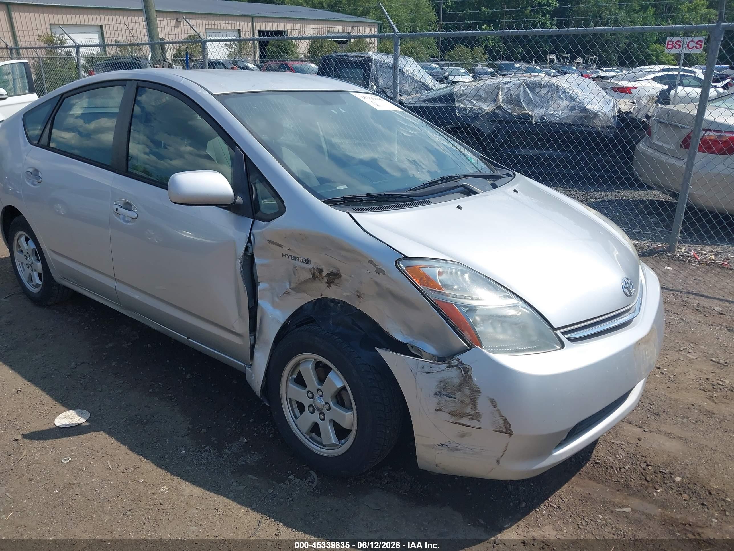 2006 Toyota Prius Silver vin: JTDKB20U867079788