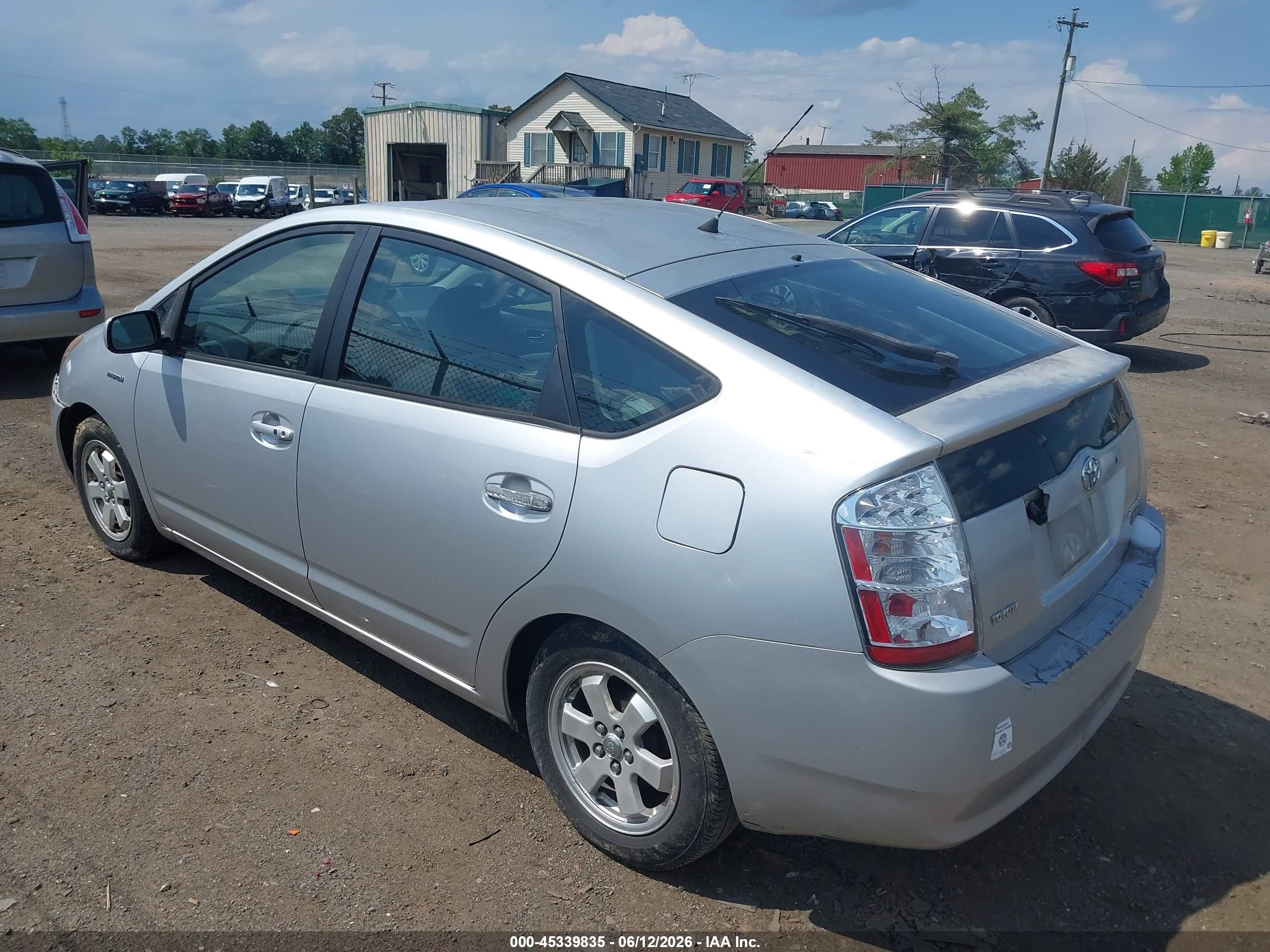 2006 Toyota Prius Silver vin: JTDKB20U867079788