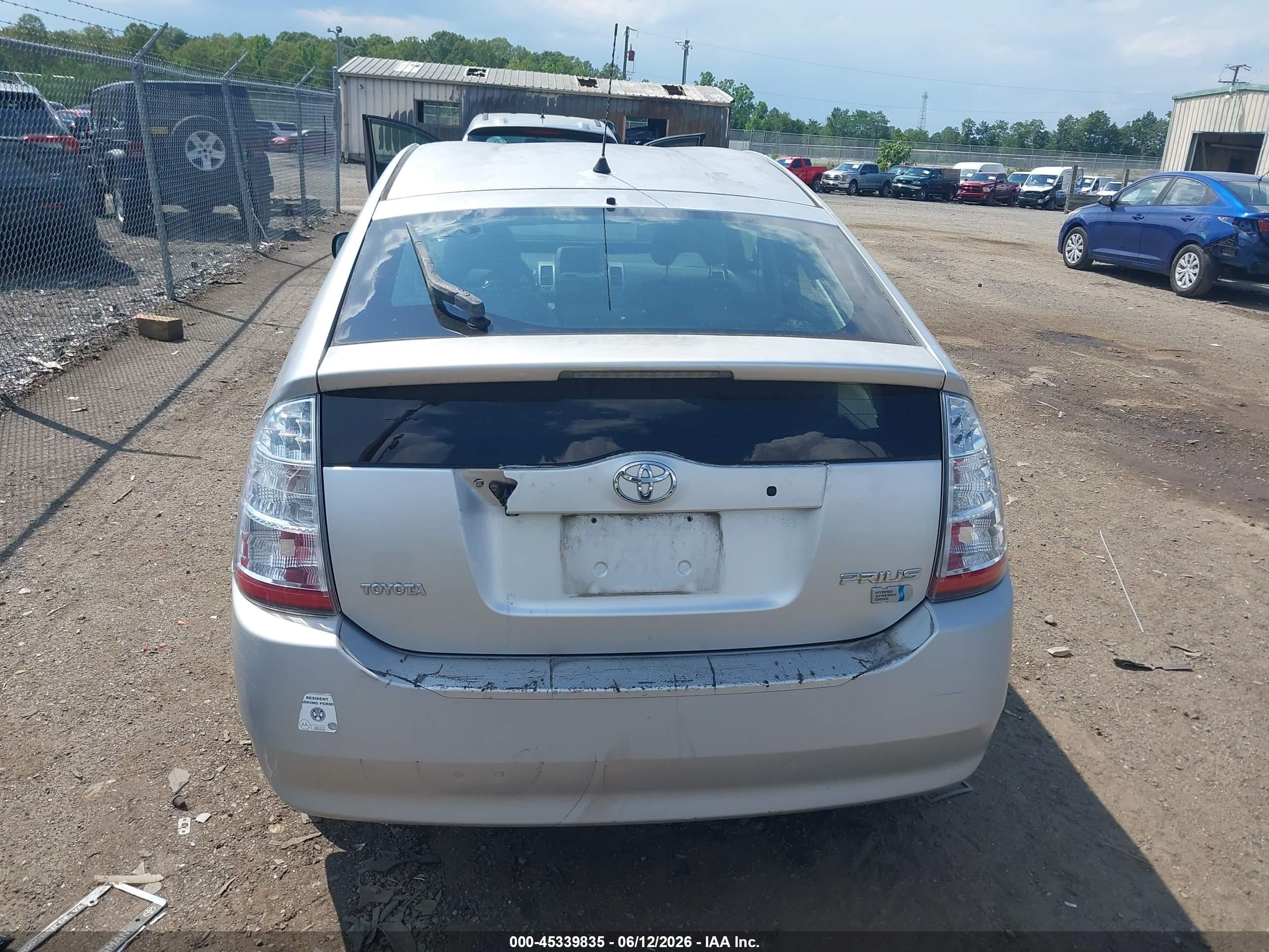 2006 Toyota Prius Silver vin: JTDKB20U867079788