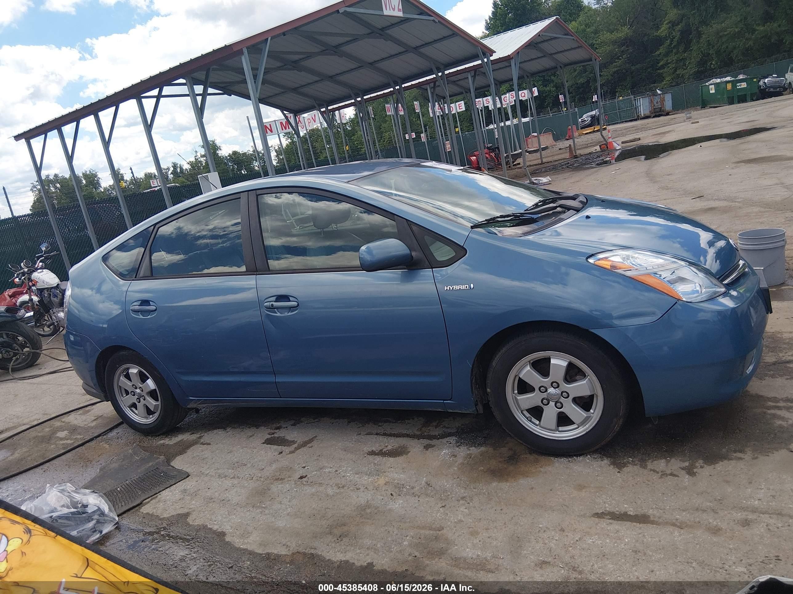 2006 Toyota Prius   Blue vin: JTDKB20U867500568
