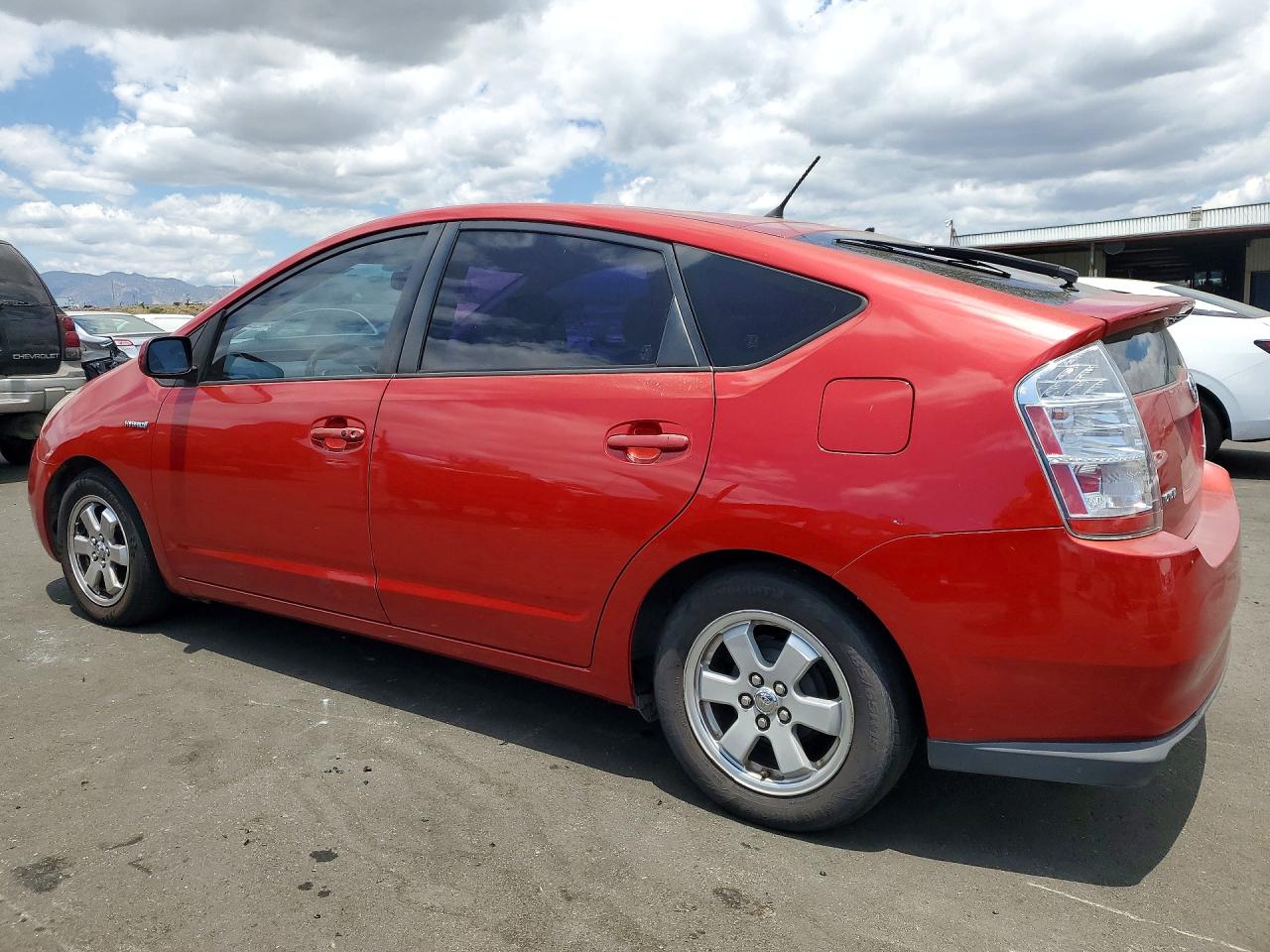 2006 Toyota Prius Base Red vin: JTDKB20U867504409