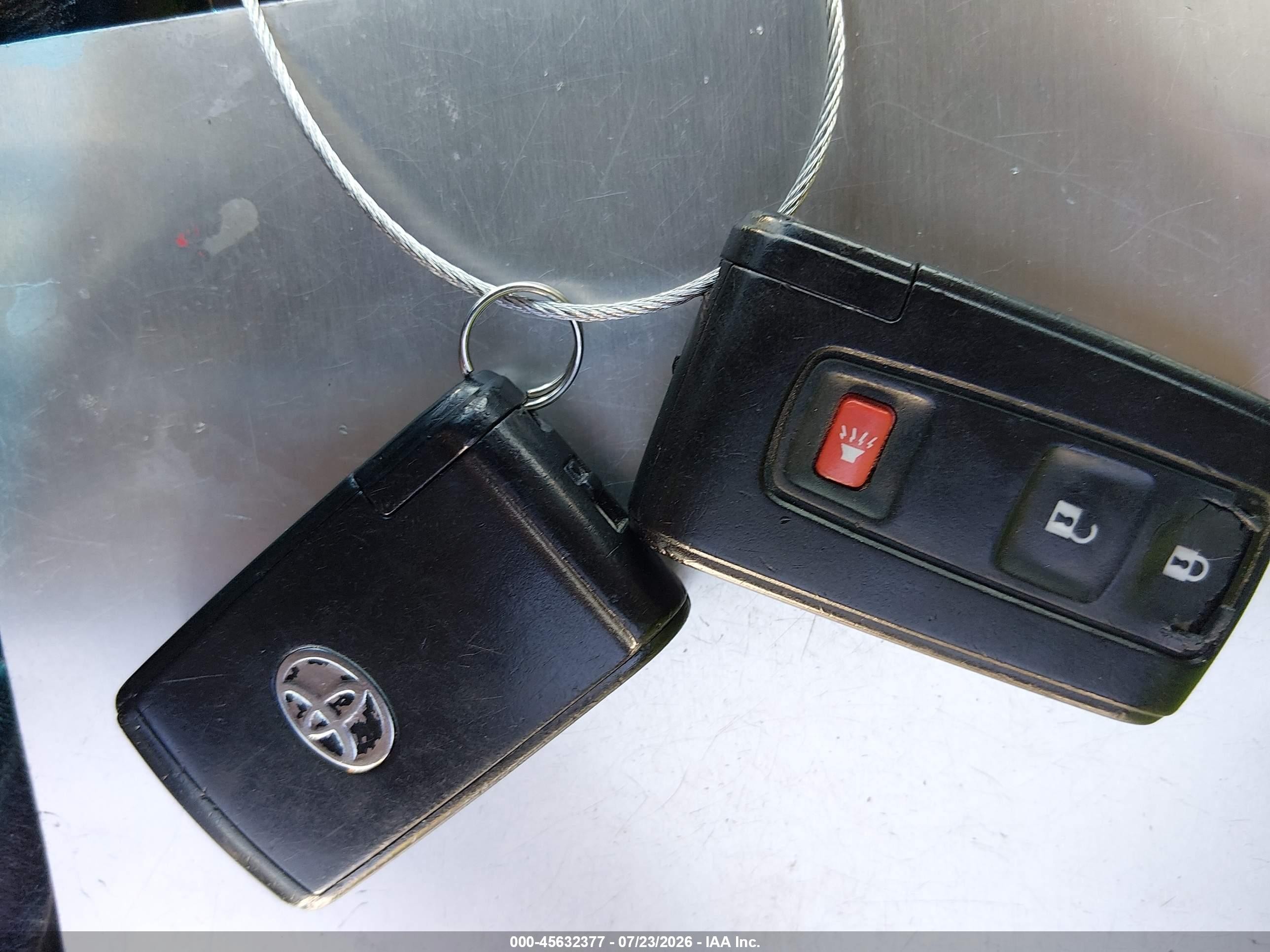 2006 Toyota Prius   Blue vin: JTDKB20U867529987