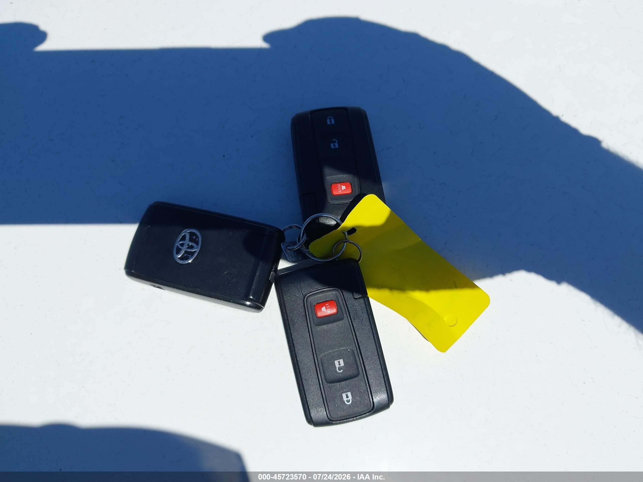 2006 Toyota Prius   Синий vin: JTDKB20U867533747