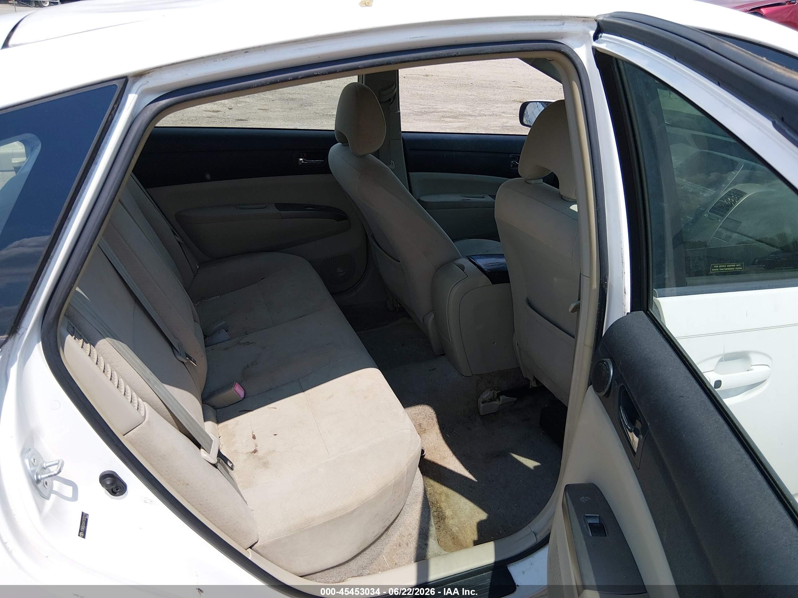 2007 Toyota Prius   White vin: JTDKB20U873232159