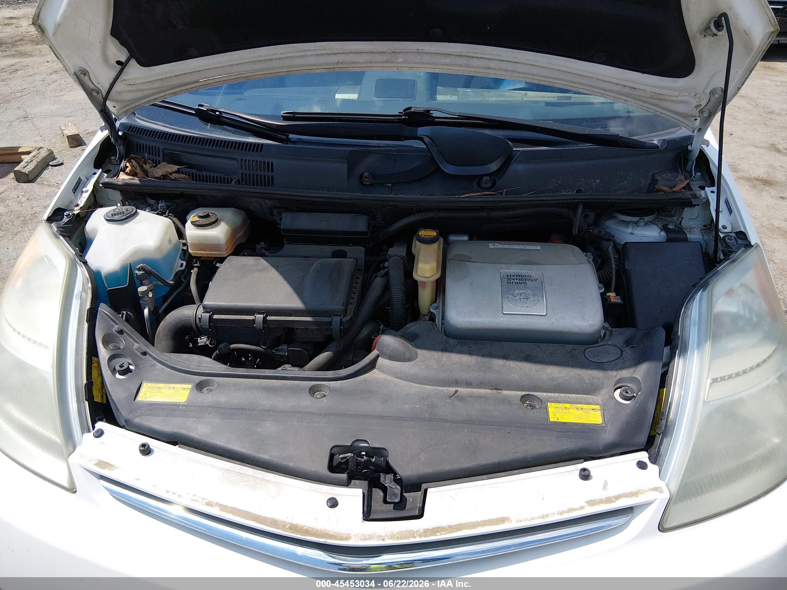 2007 Toyota Prius   White vin: JTDKB20U873232159