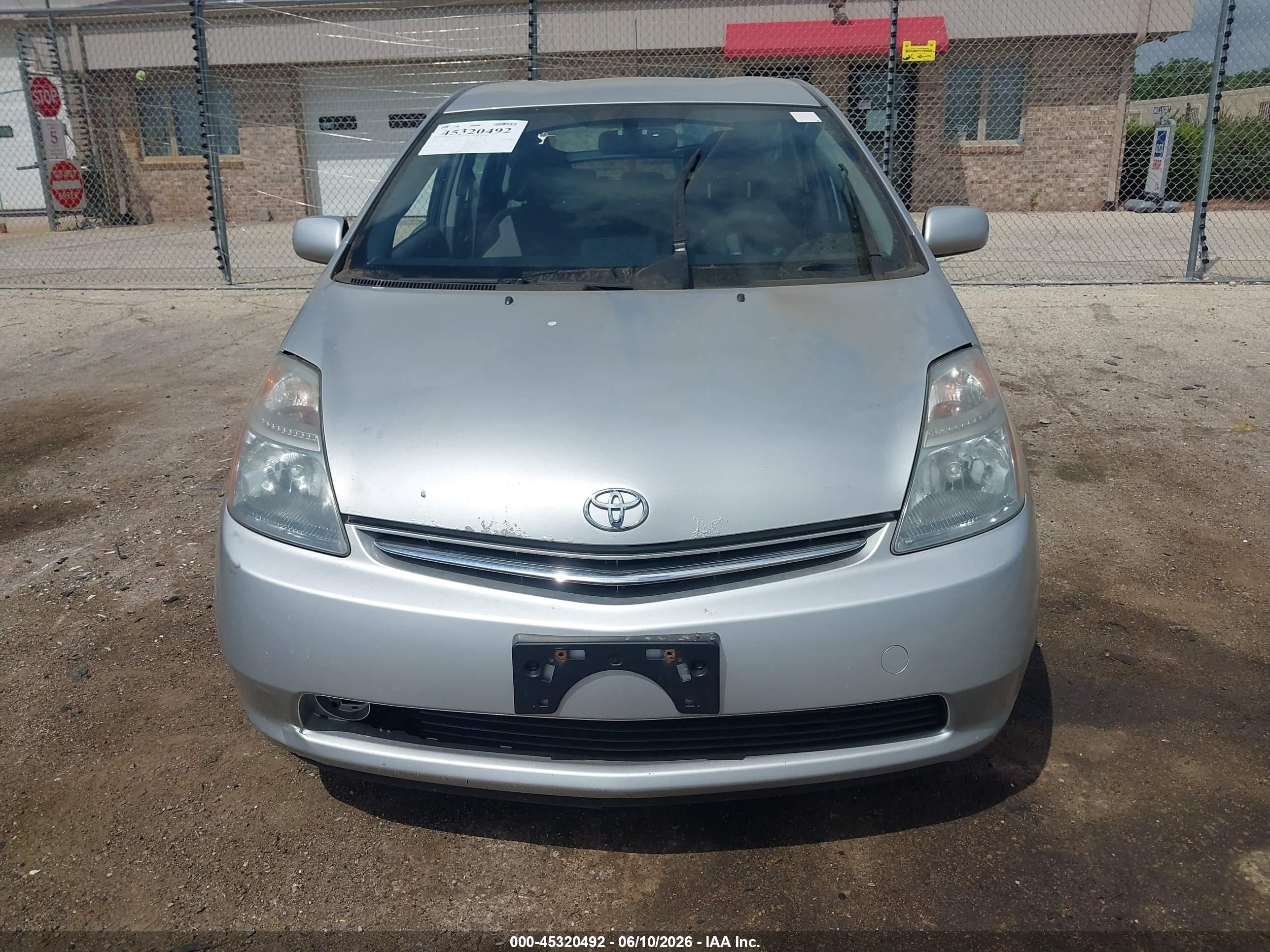 2007 Toyota Prius   Silver vin: JTDKB20U873235319