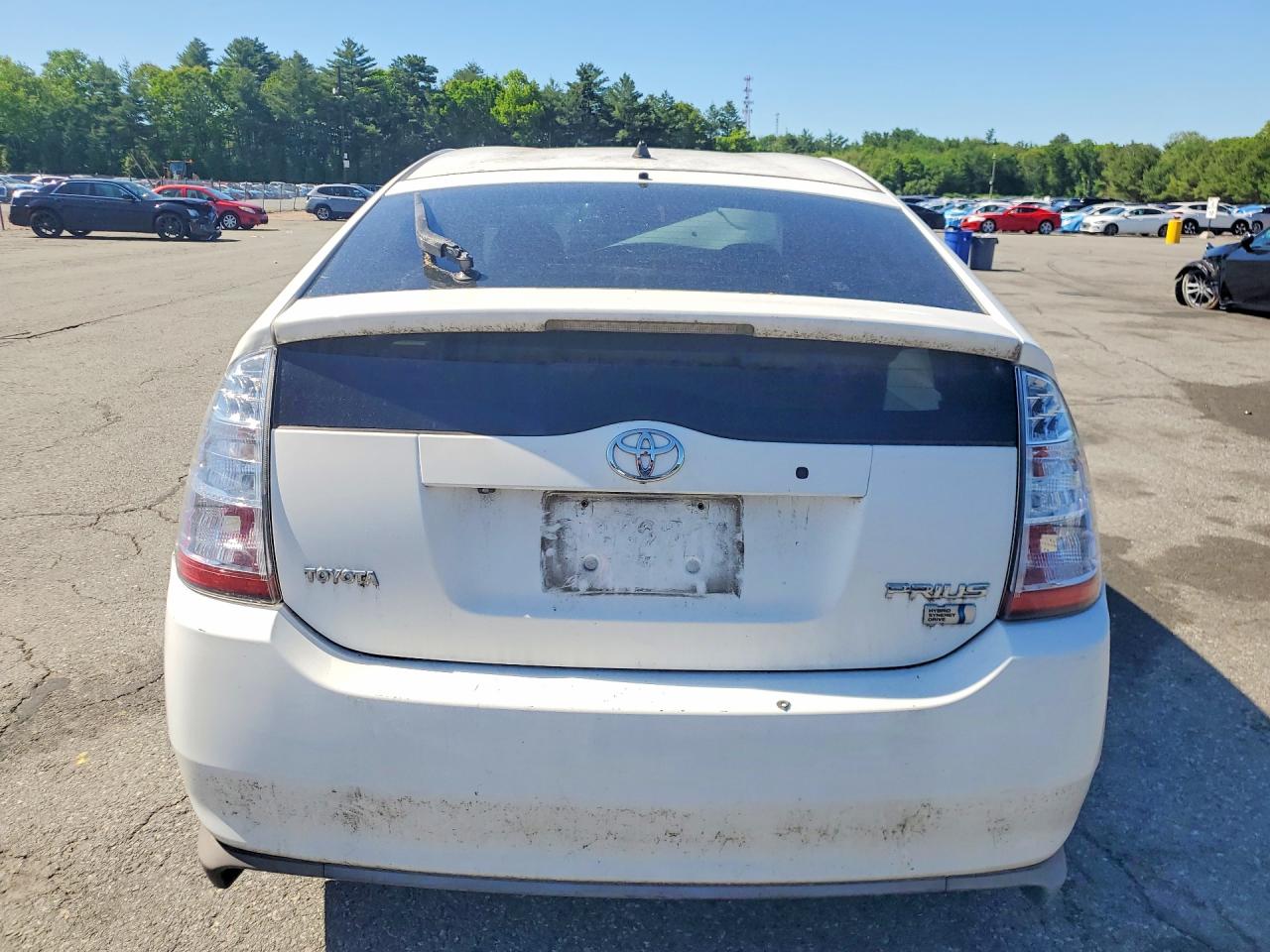 2007 Toyota Prius Base White vin: JTDKB20U873281393