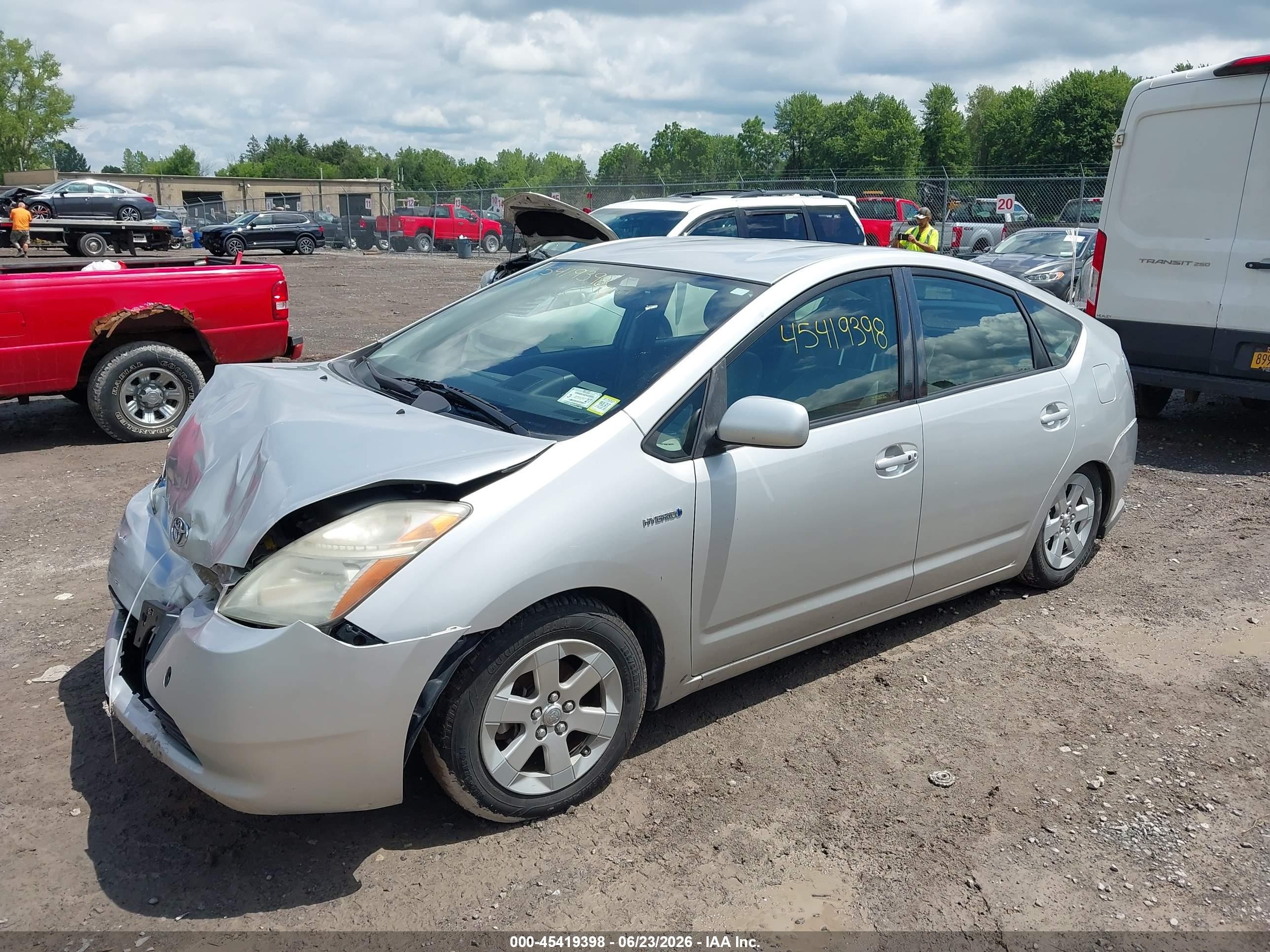 2007 Toyota Prius   Silver vin: JTDKB20U873294208