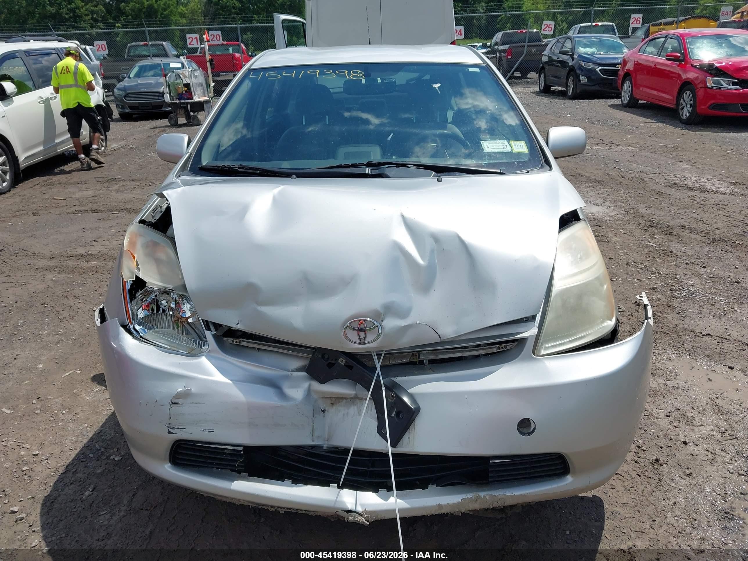 2007 Toyota Prius   Silver vin: JTDKB20U873294208
