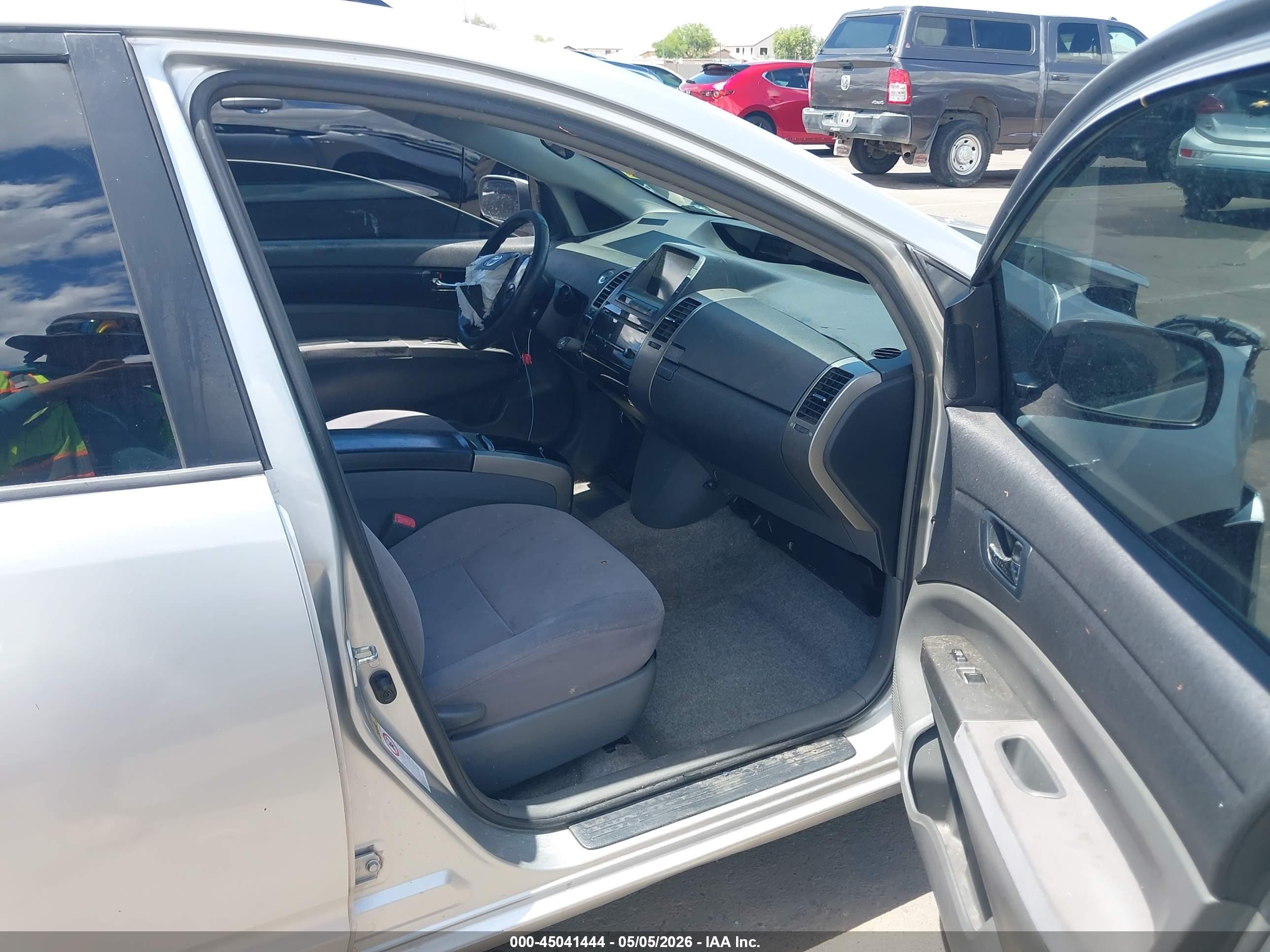 2007 Toyota Prius Touring Серебряный vin: JTDKB20U873294645