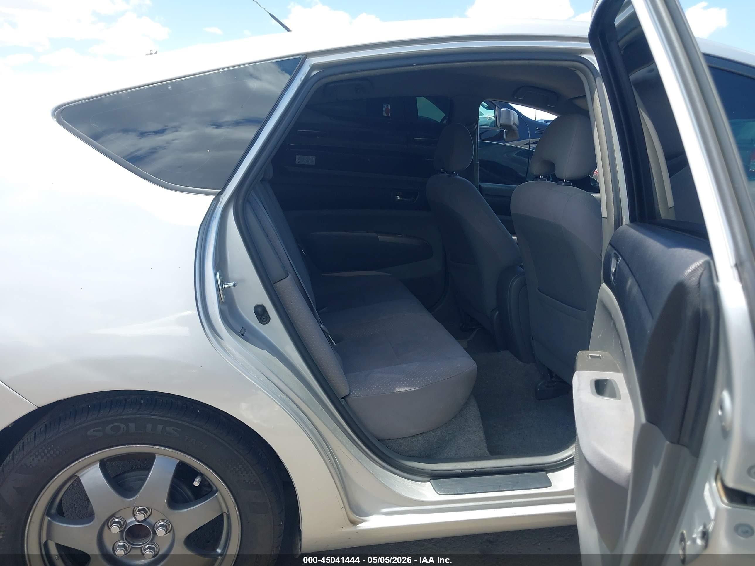 2007 Toyota Prius Touring Серебряный vin: JTDKB20U873294645