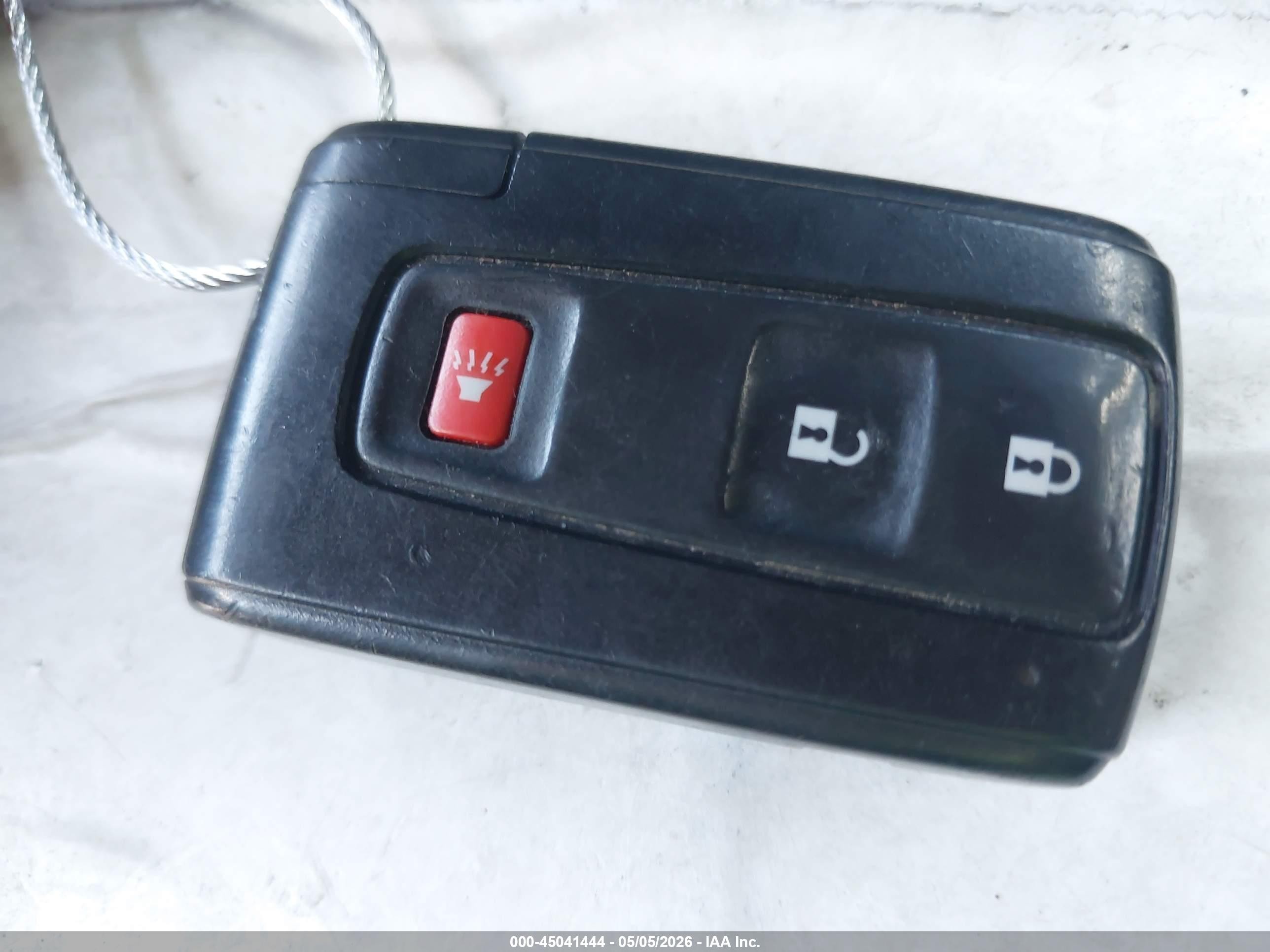 2007 Toyota Prius Touring Серебряный vin: JTDKB20U873294645