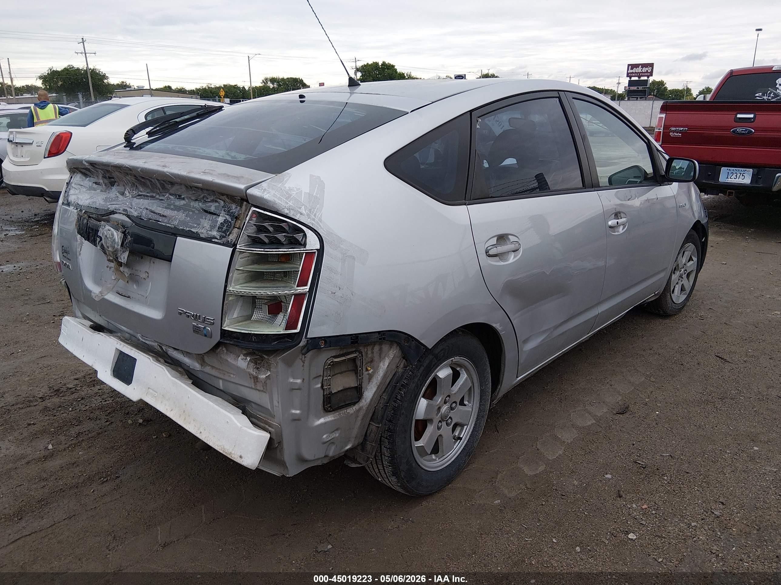 2007 Toyota Prius   Серый vin: JTDKB20U877566832