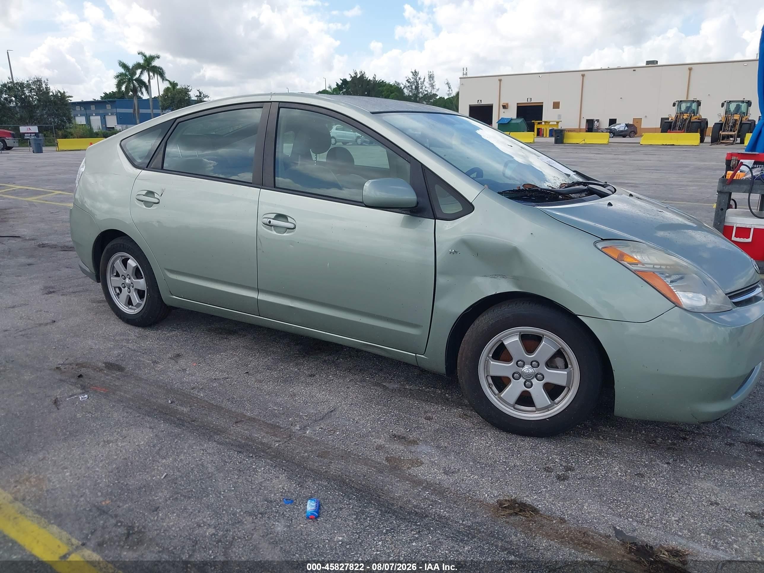 2007 Toyota Prius   Зеленый vin: JTDKB20U877574123