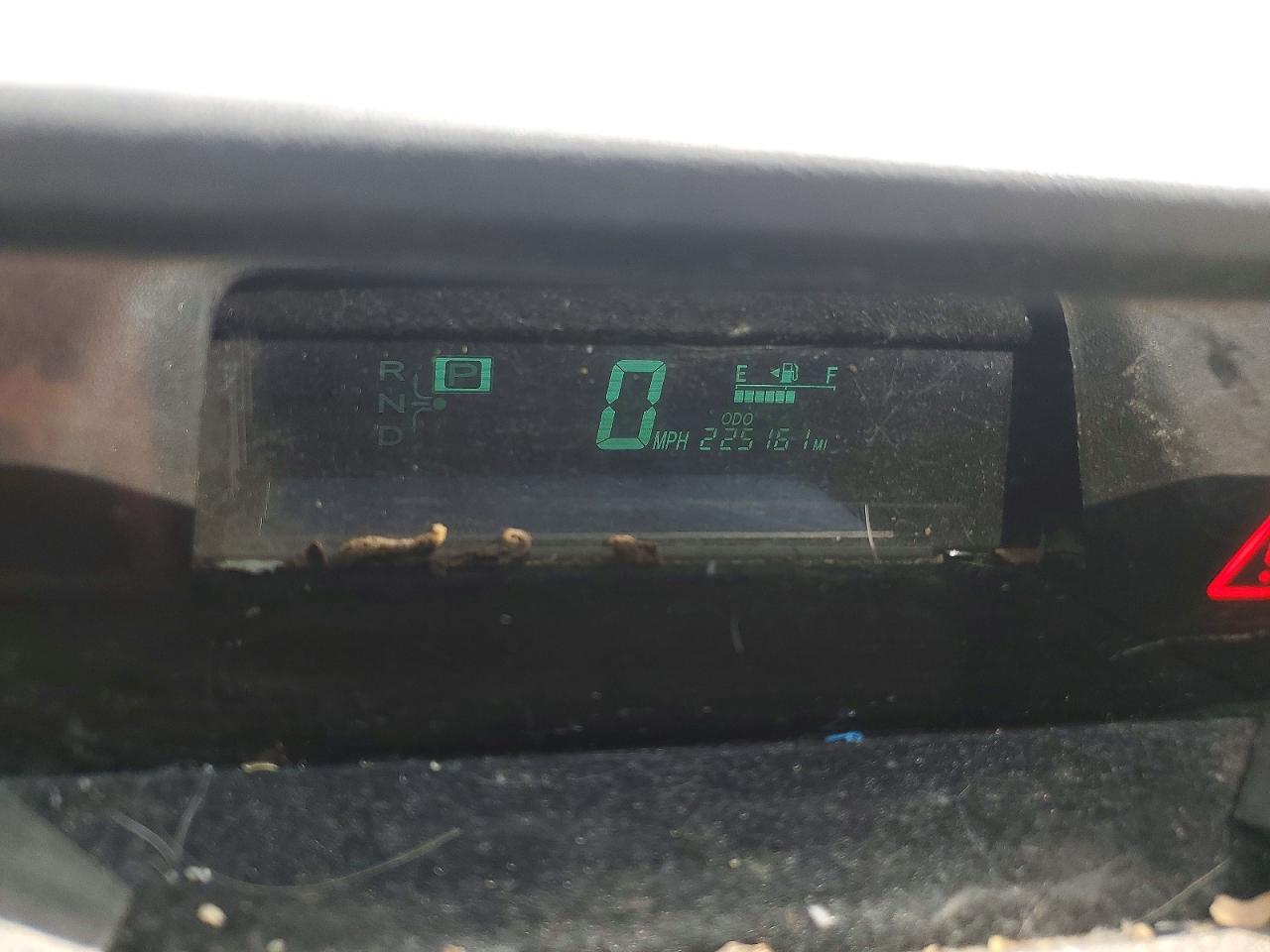 2007 Toyota Prius Base White vin: JTDKB20U877620758
