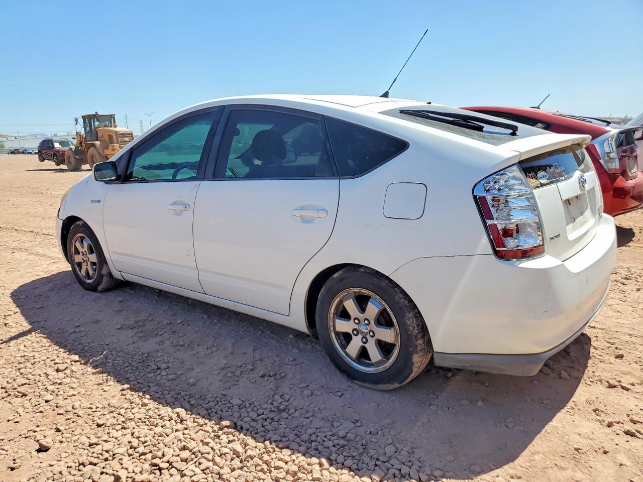 2007 Toyota Prius Base White vin: JTDKB20U877620758