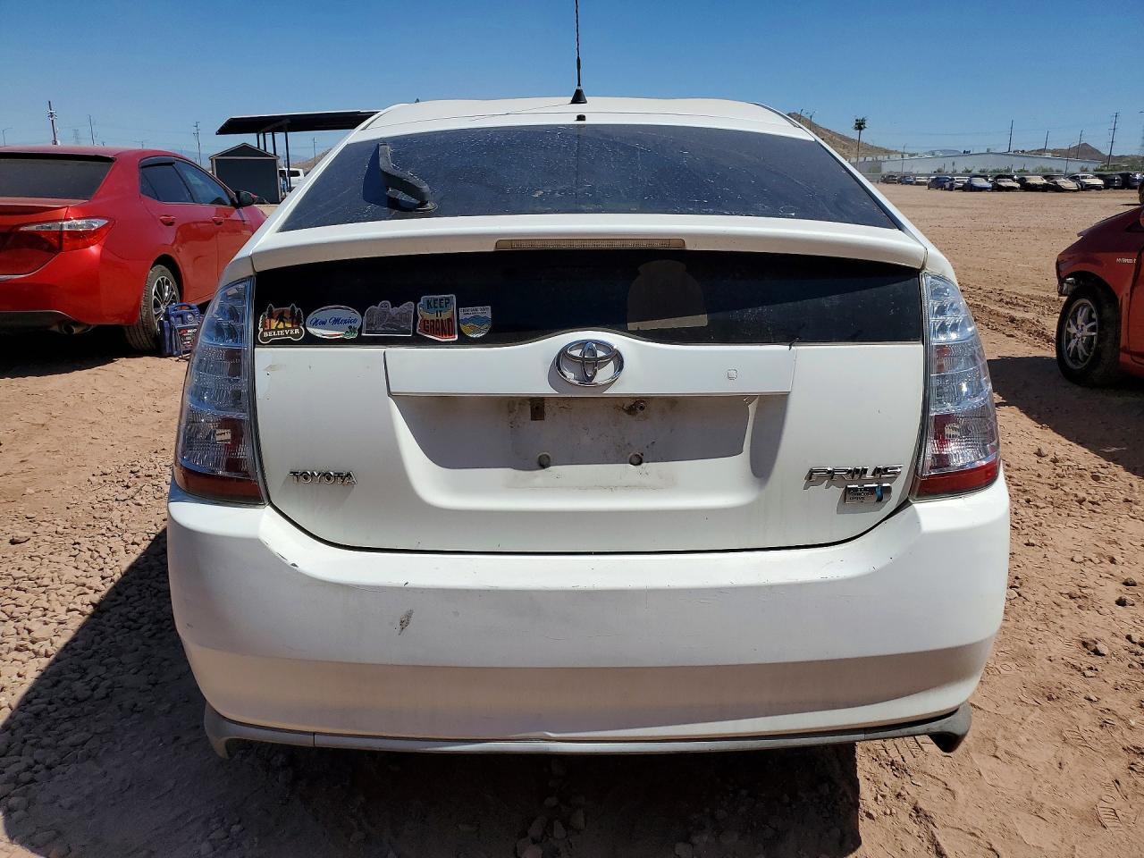 2007 Toyota Prius Base White vin: JTDKB20U877620758
