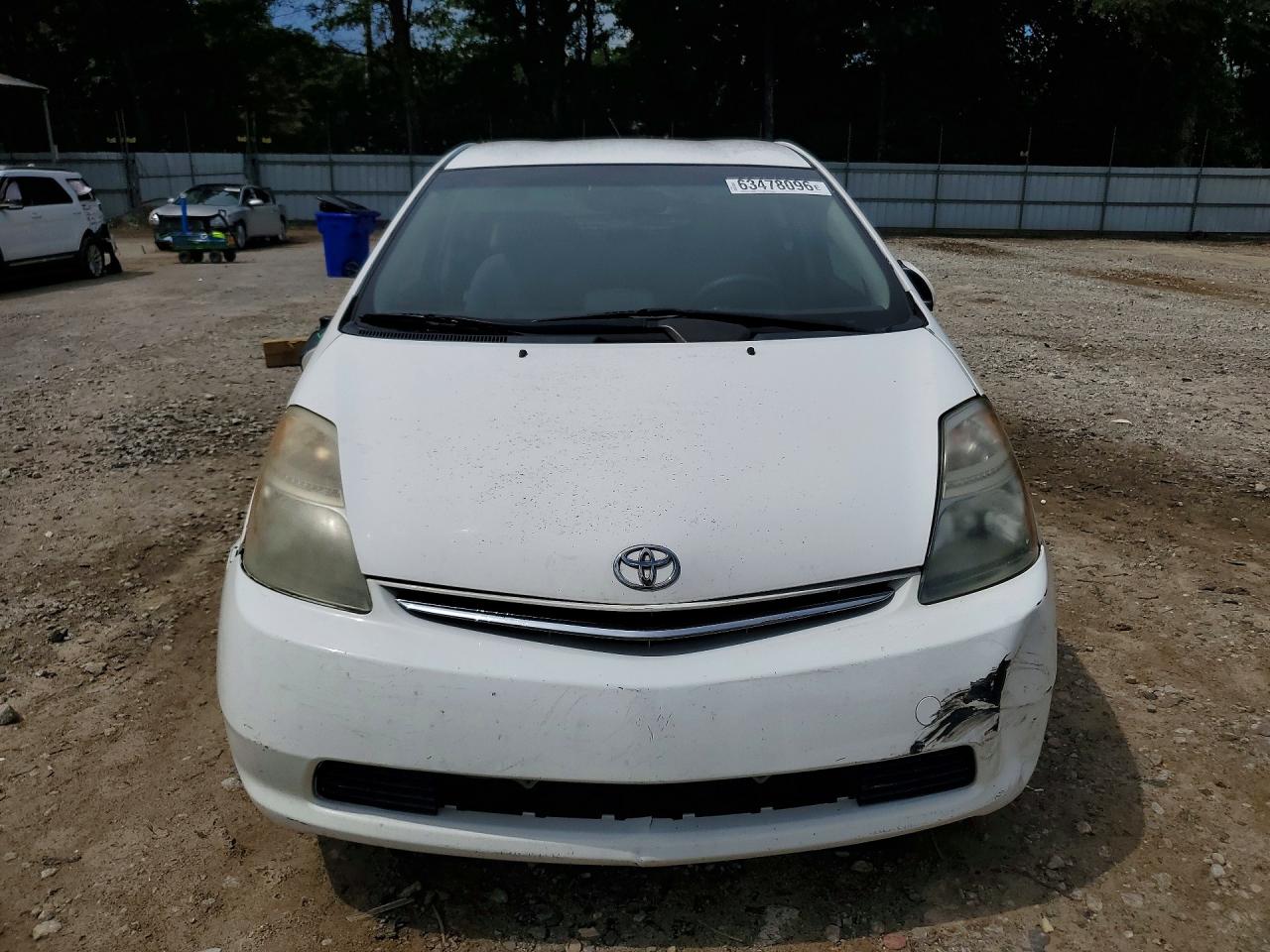 2007 Toyota Prius Base White vin: JTDKB20U877624633