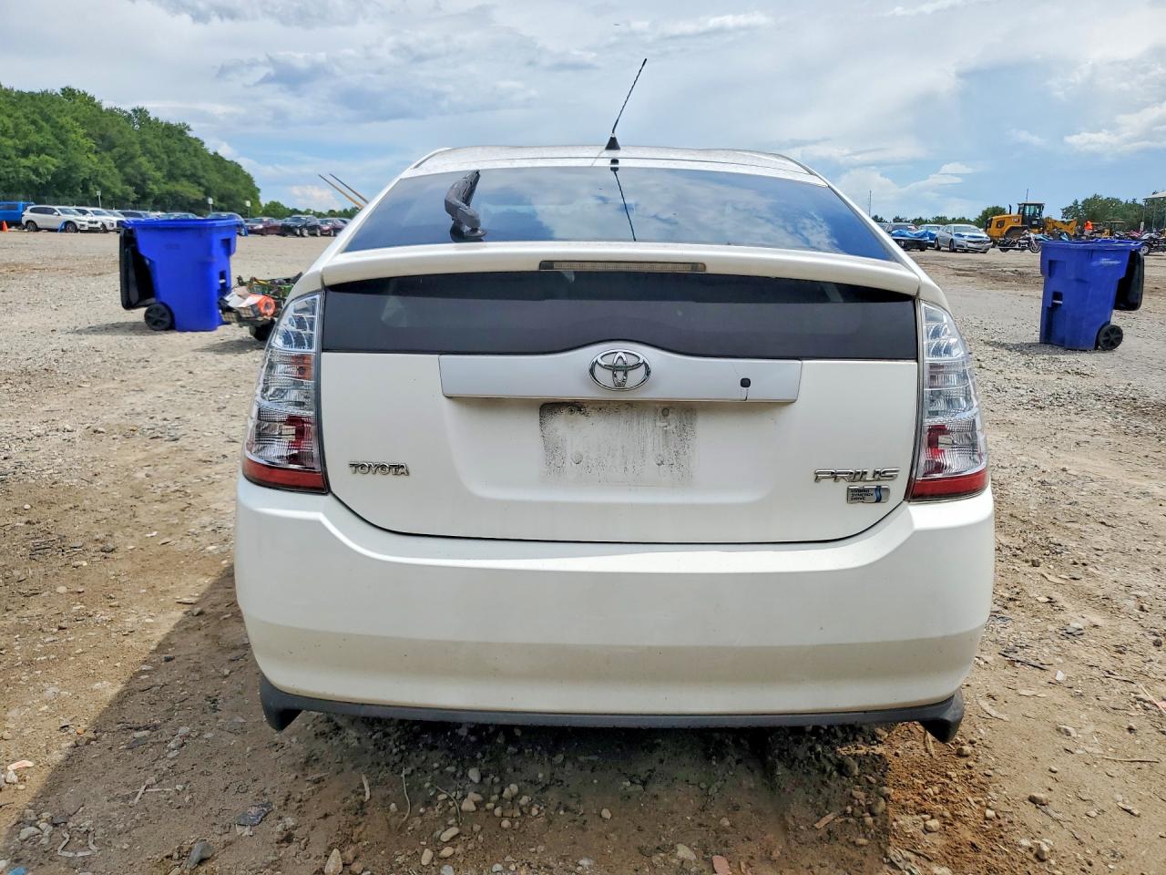 2007 Toyota Prius Base White vin: JTDKB20U877624633