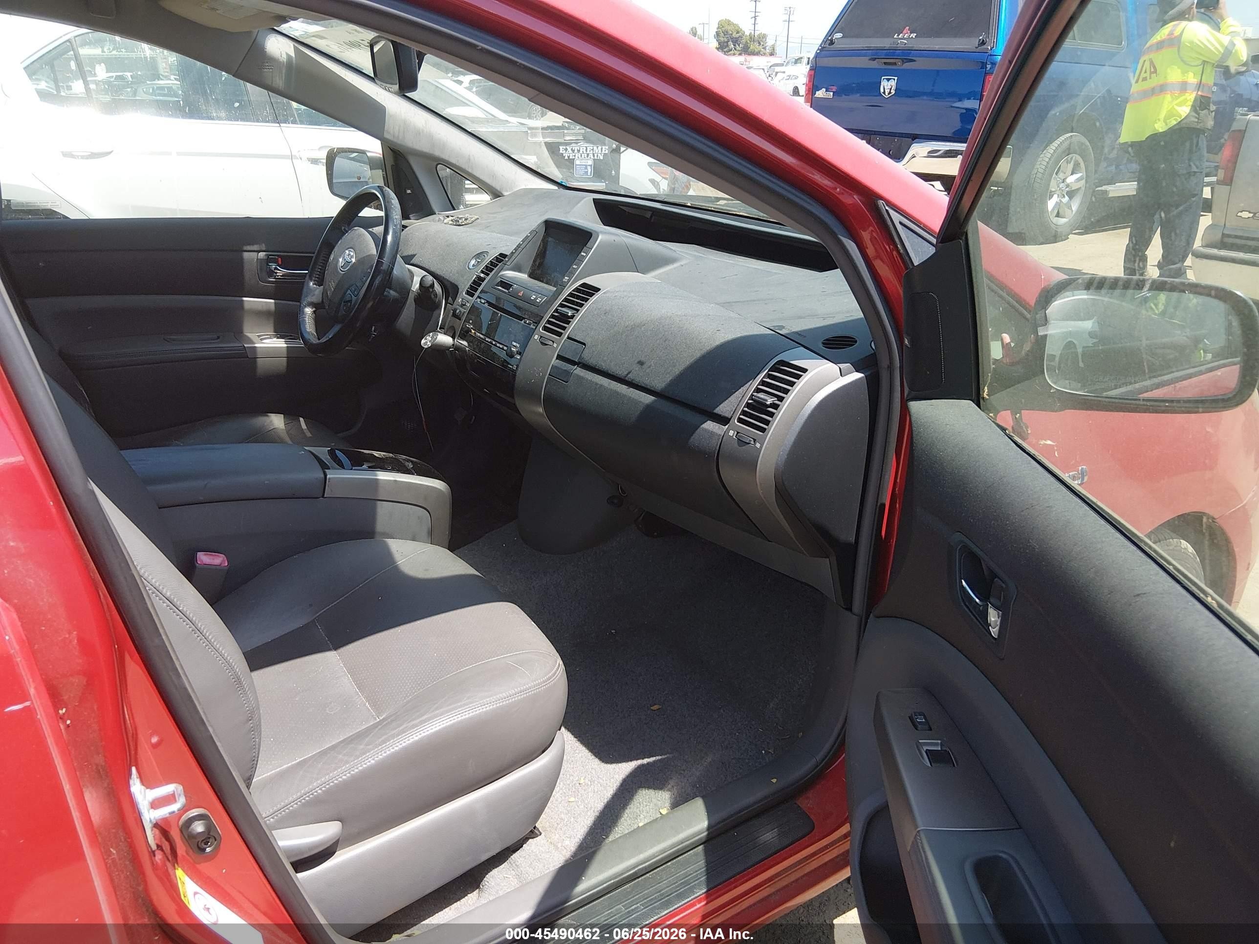 2007 Toyota Prius Red vin: JTDKB20U877634739