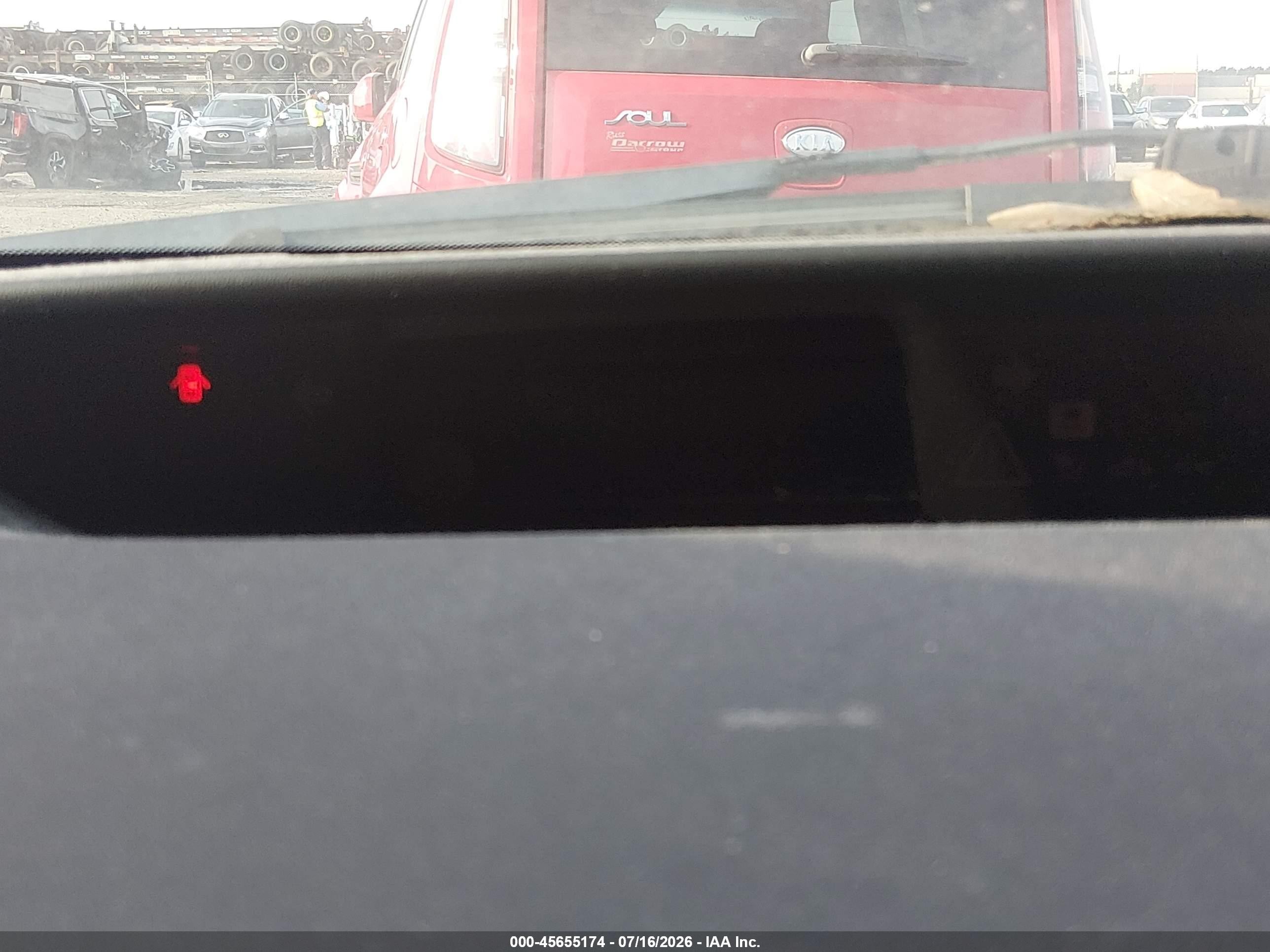 2007 Toyota Prius   Red vin: JTDKB20U877654361