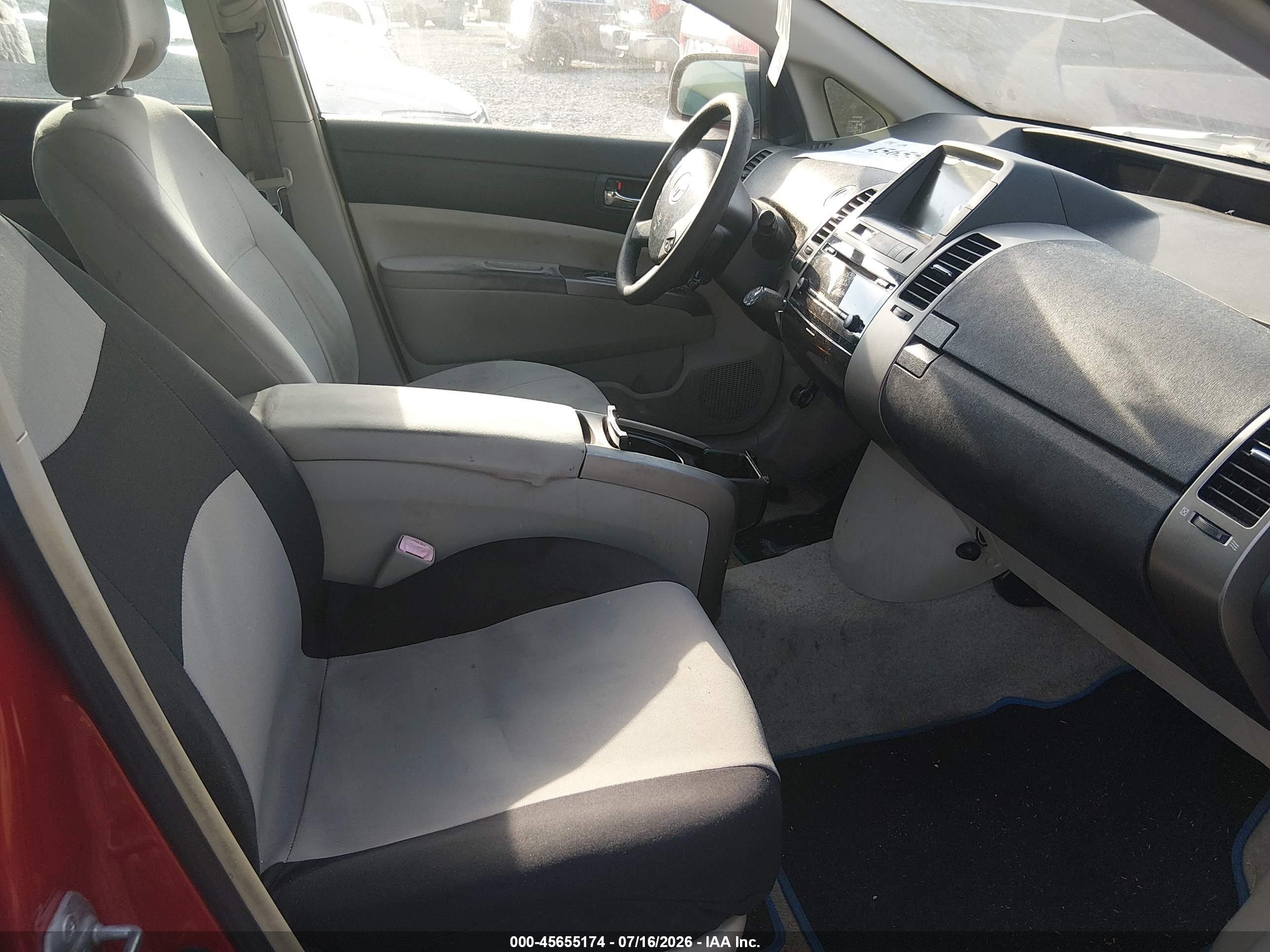 2007 Toyota Prius   Red vin: JTDKB20U877654361