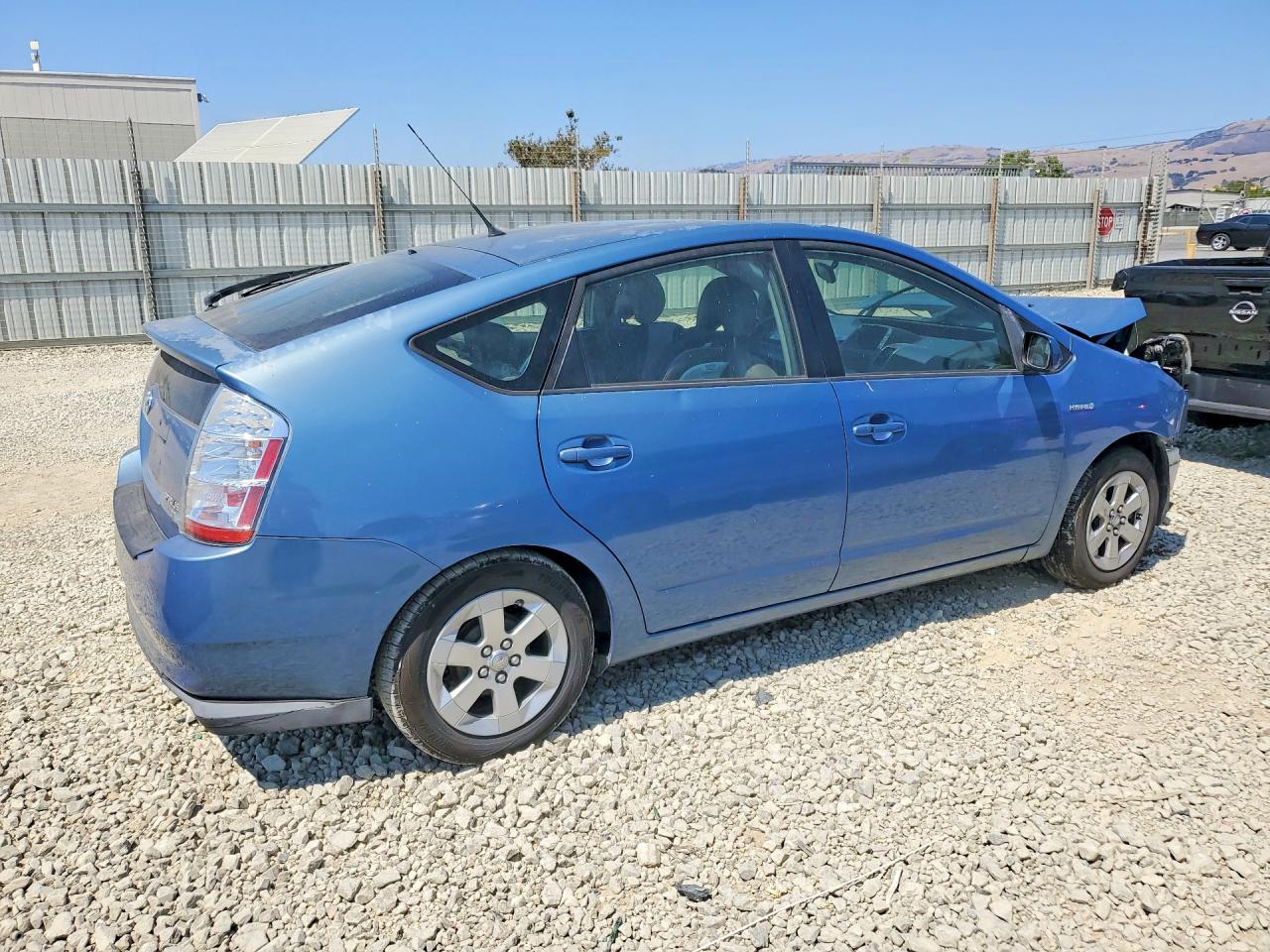2007 Toyota Prius Base Blue vin: JTDKB20U877659267