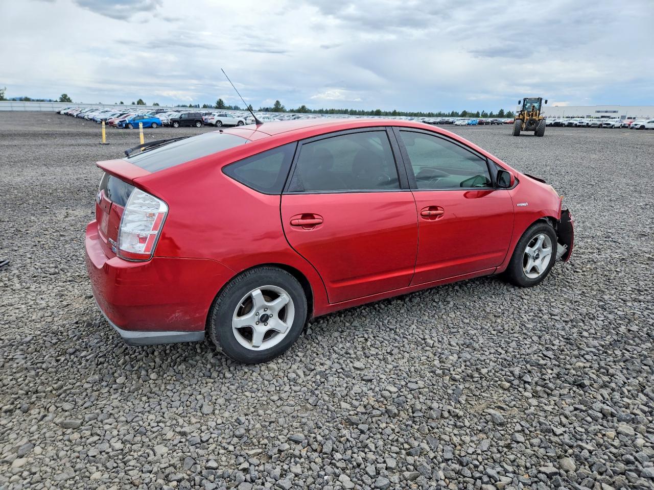 2007 Toyota Prius Base Red vin: JTDKB20U877663674