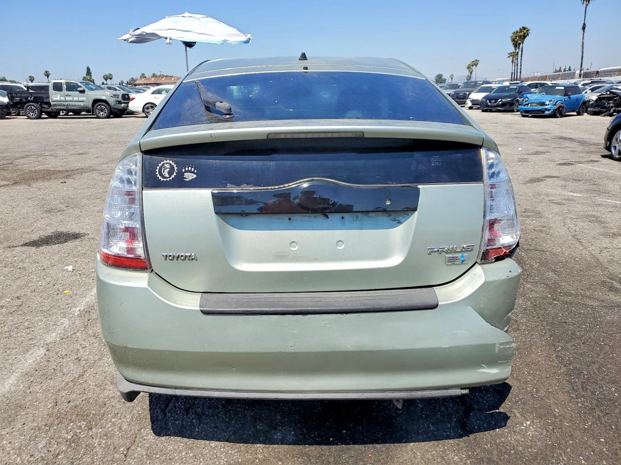 2007 Toyota Prius Base Green vin: JTDKB20U877670124