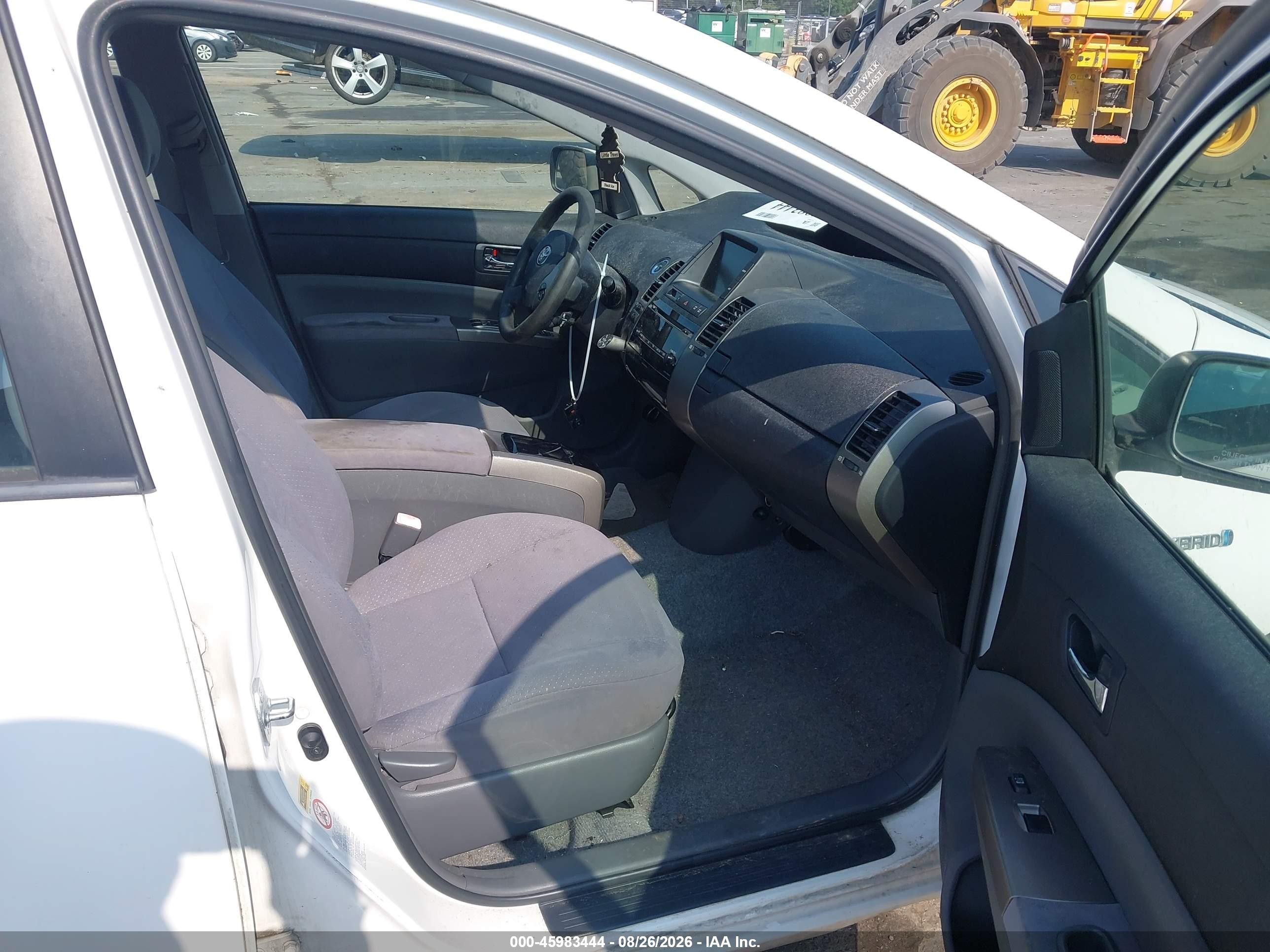 2008 Toyota Prius   Белый vin: JTDKB20U883352769
