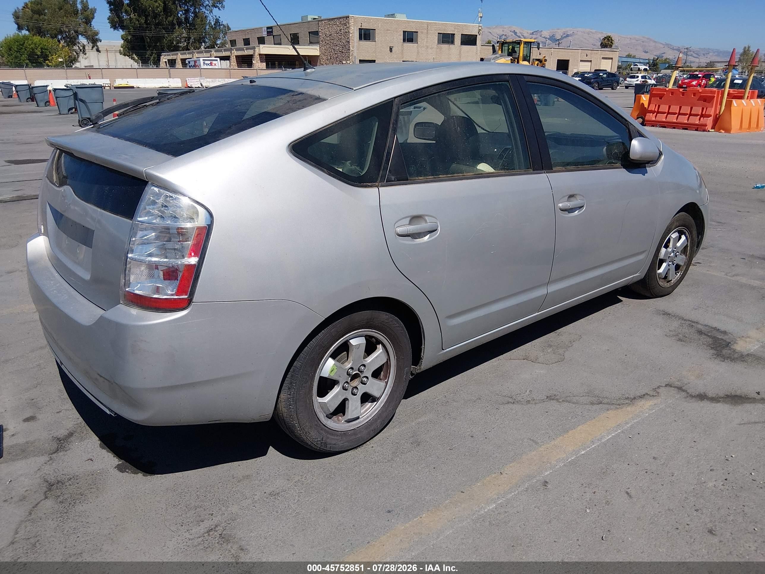 2008 Toyota Prius   Silver vin: JTDKB20U883377915