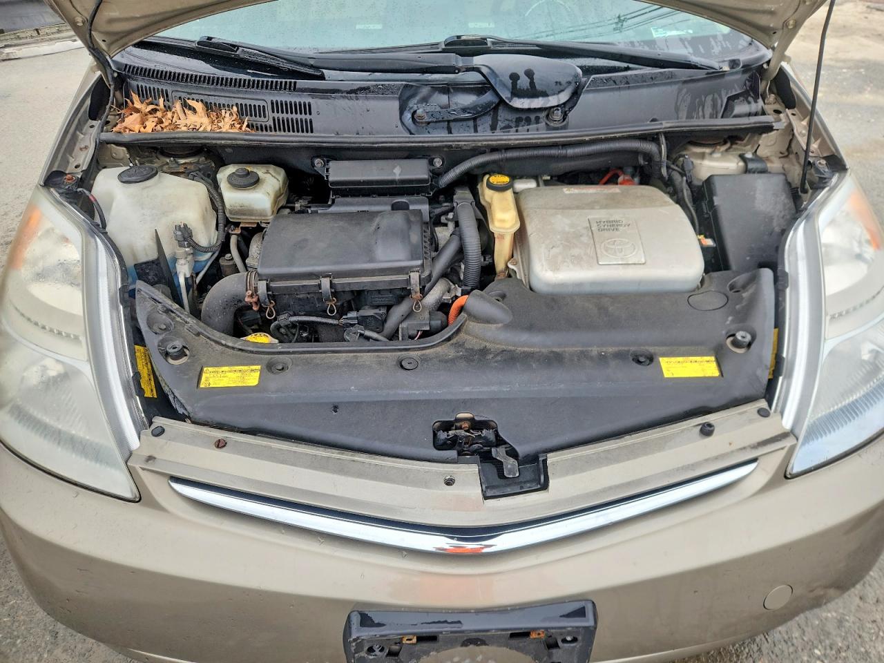 2008 Toyota Prius Base Tan vin: JTDKB20U883390759